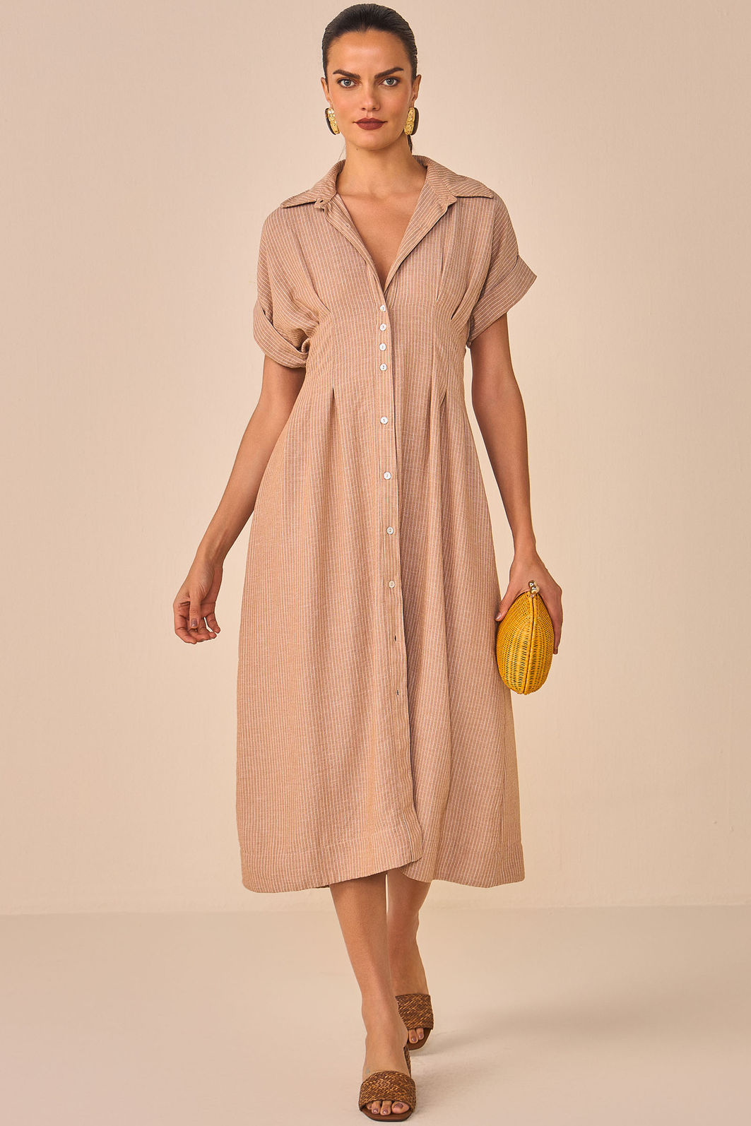 Vestido chemise maxi midi em blend de linho listrado 95849 Linzzi