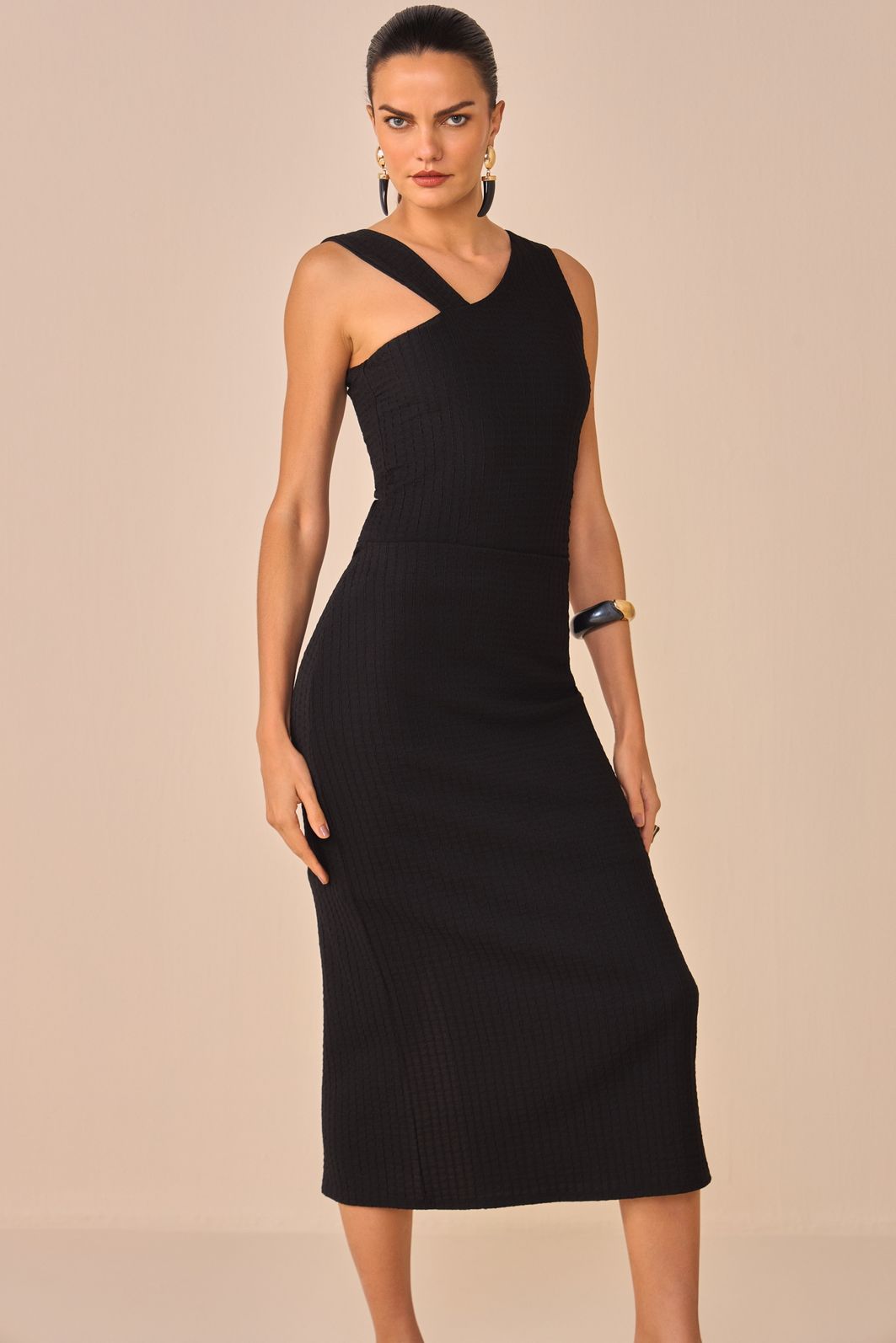 Saia maxi midi em malha premium texturizada com tecnologia antiamassado 94732 Linzzi Saia maxi midi em malha premium texturizada com tecnologia antiamassado 94732 Linzzi