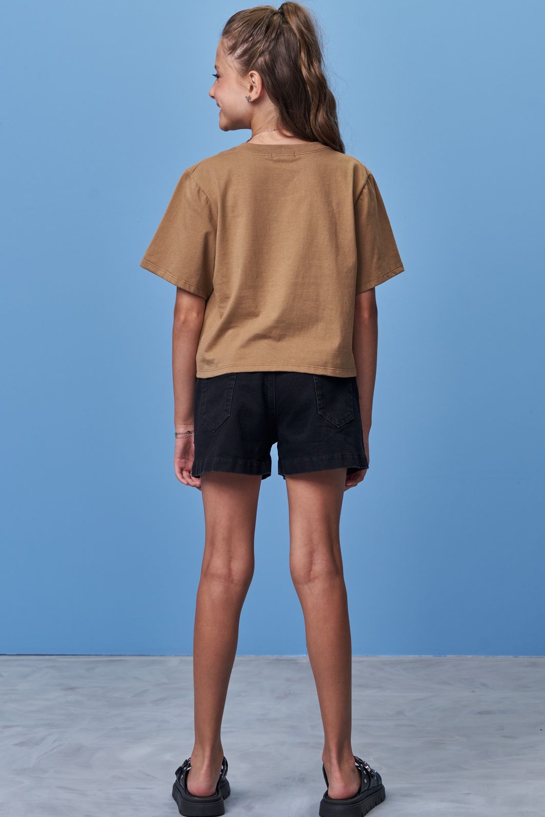 Shorts em jeans black com elastano 97950 Vic Teen Menina Shorts em jeans black com elastano 97950 Vic Teen Menina