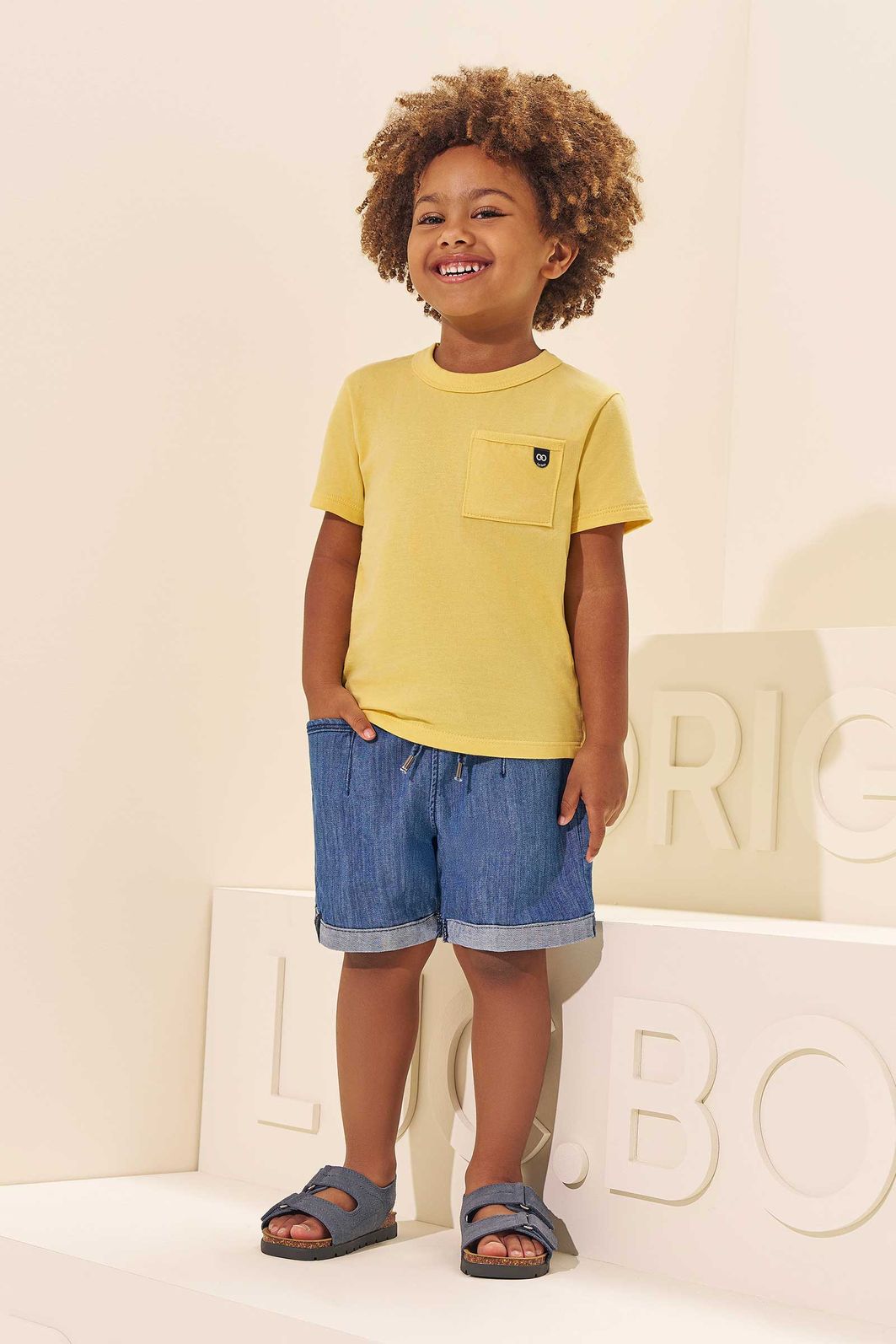 Conjunto de camiseta em meia malha e bermuda em jeans benicio com elastano 97270 LucBoo Infantil Menino Conjunto de camiseta em meia malha e bermuda em jeans benicio com elastano 97270 LucBoo Infantil Menino