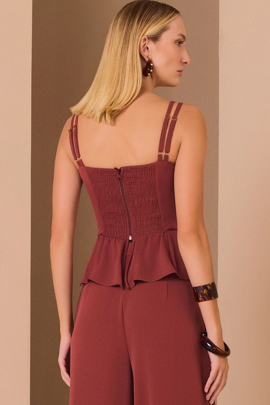 Blusa de alça em crepe premium 97759 Linzzi Blusa de alça em crepe premium 97759 Linzzi