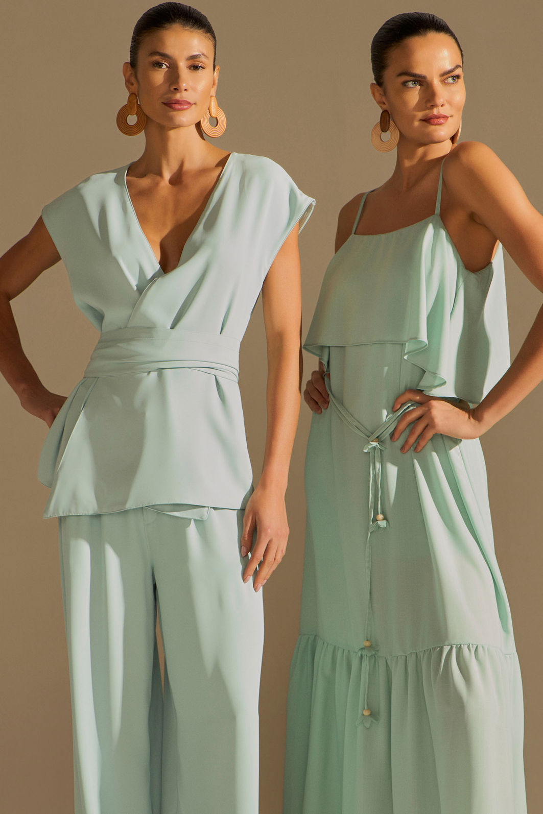 Vestido maxi midi em chiffon texturizado 95614 Linzzi Vestido maxi midi em chiffon texturizado 95614 Linzzi