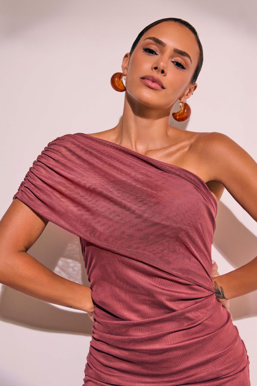 Vestido maxi midi em tule com elastano 99286 Linzzi Vestido maxi midi em tule com elastano 99286 Linzzi