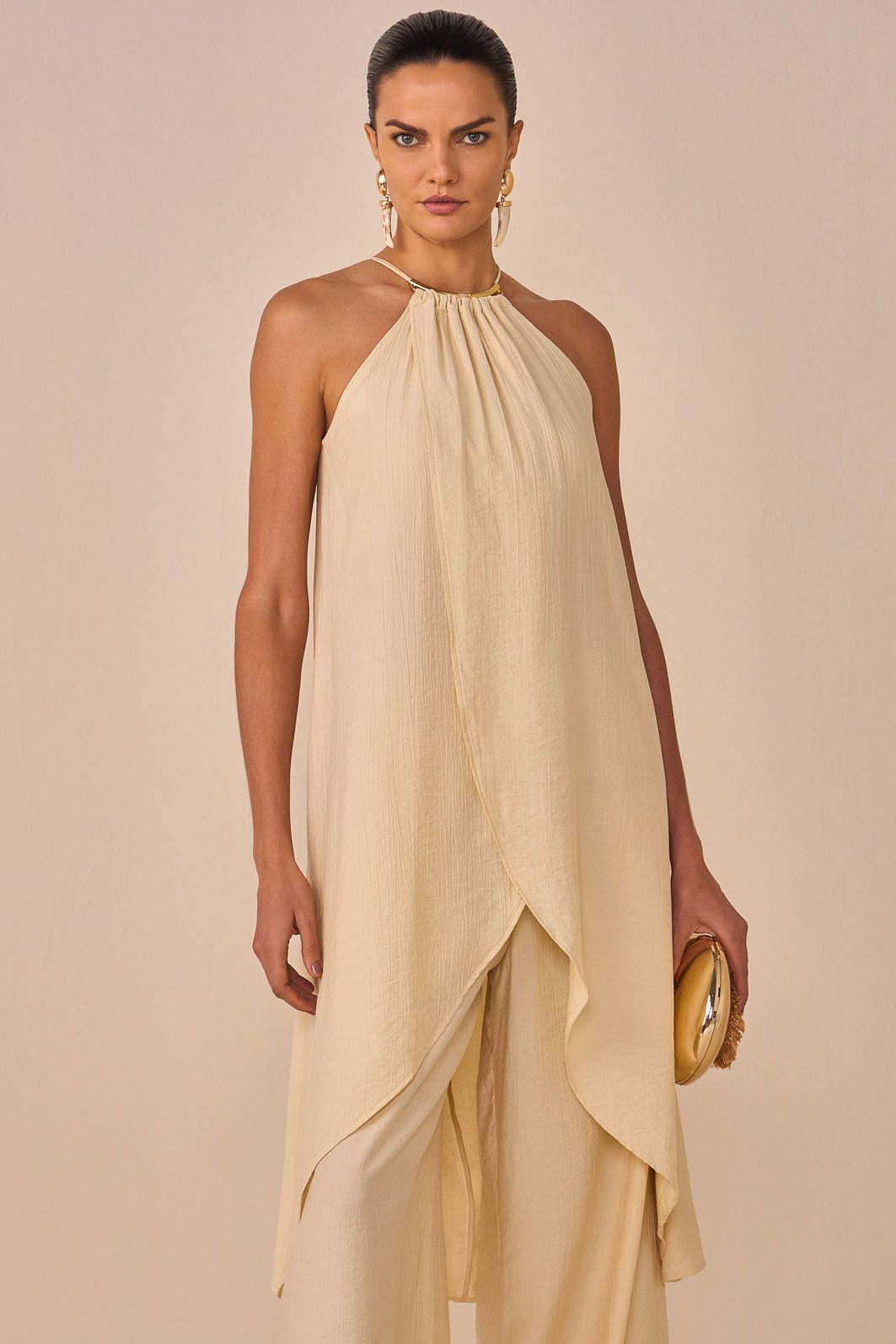 Blusa túnica em crepe premium texturizado 96183 Linzzi Blusa túnica em crepe premium texturizado 96183 Linzzi