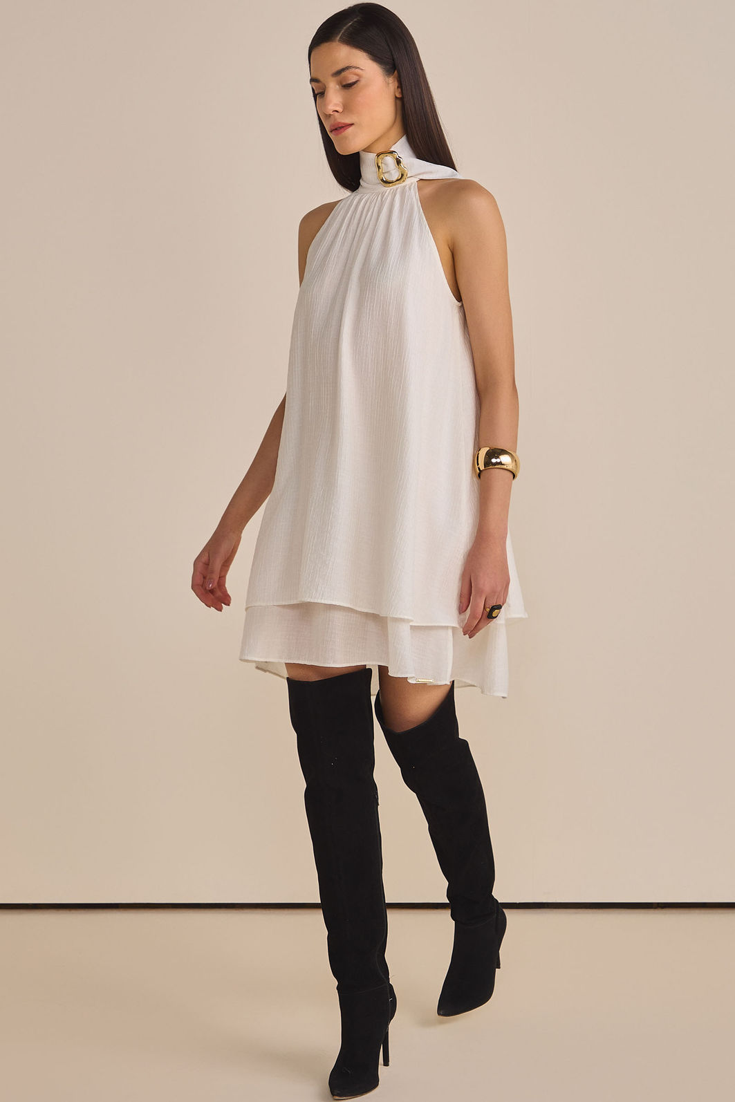 Vestido frente única em chiffon jacquard listrado com cinto faixa 91900 Linzzi