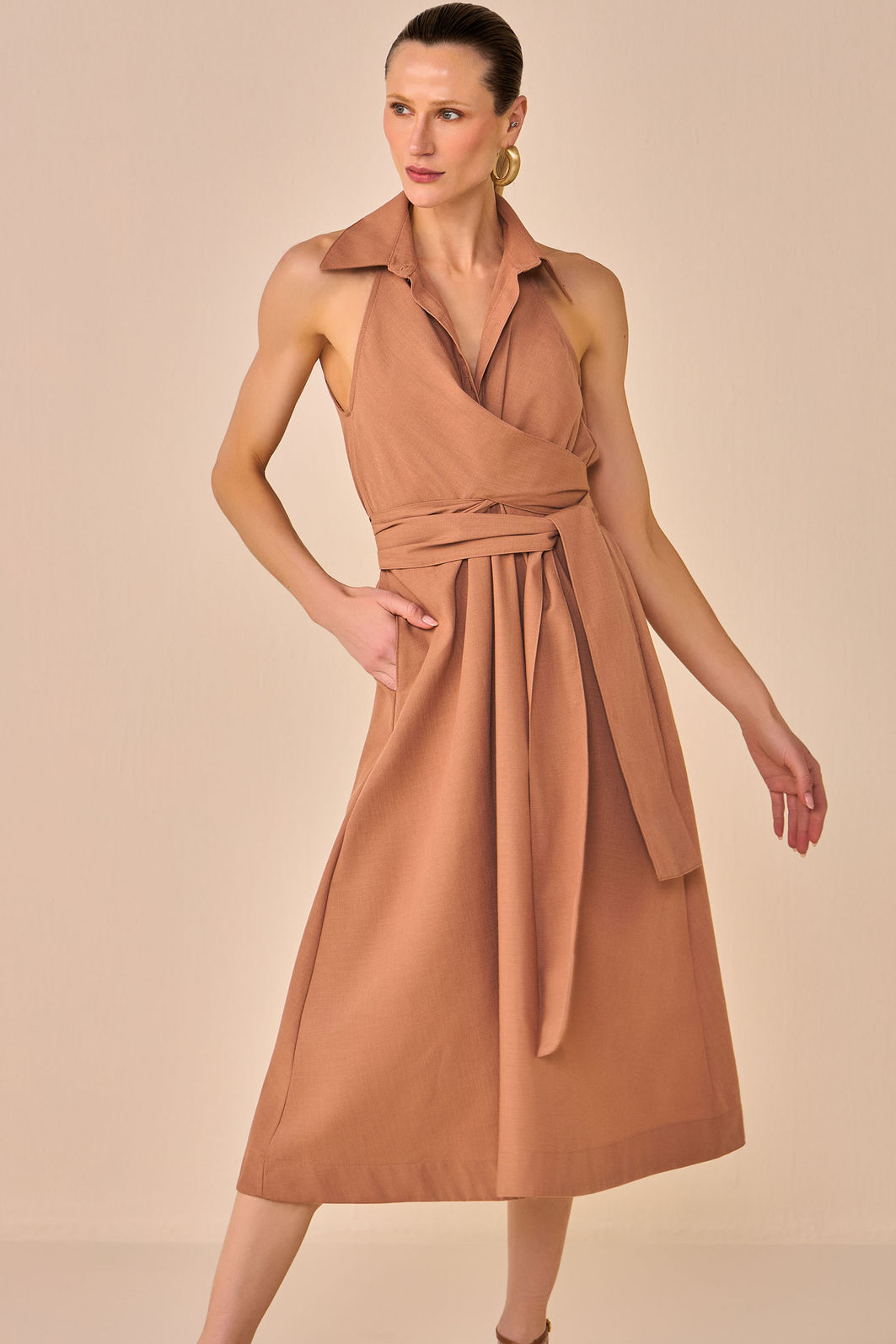 Vestido maxi midi em blend de linho 95622 Linzzi Vestido maxi midi em blend de linho 95622 Linzzi