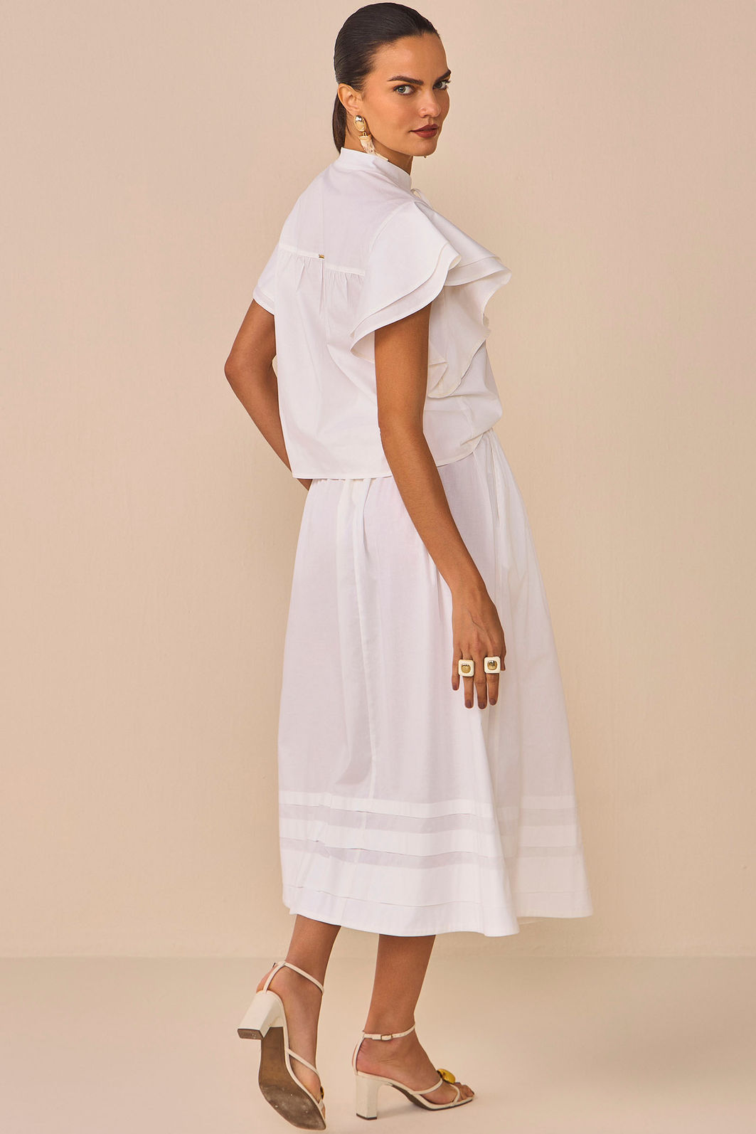 Saia maxi midi em tricoline premium com elastano. Acompanha shorts forro em malha 95286 Linzzi Saia maxi midi em tricoline premium com elastano. Acompanha shorts forro em malha 95286 Linzzi