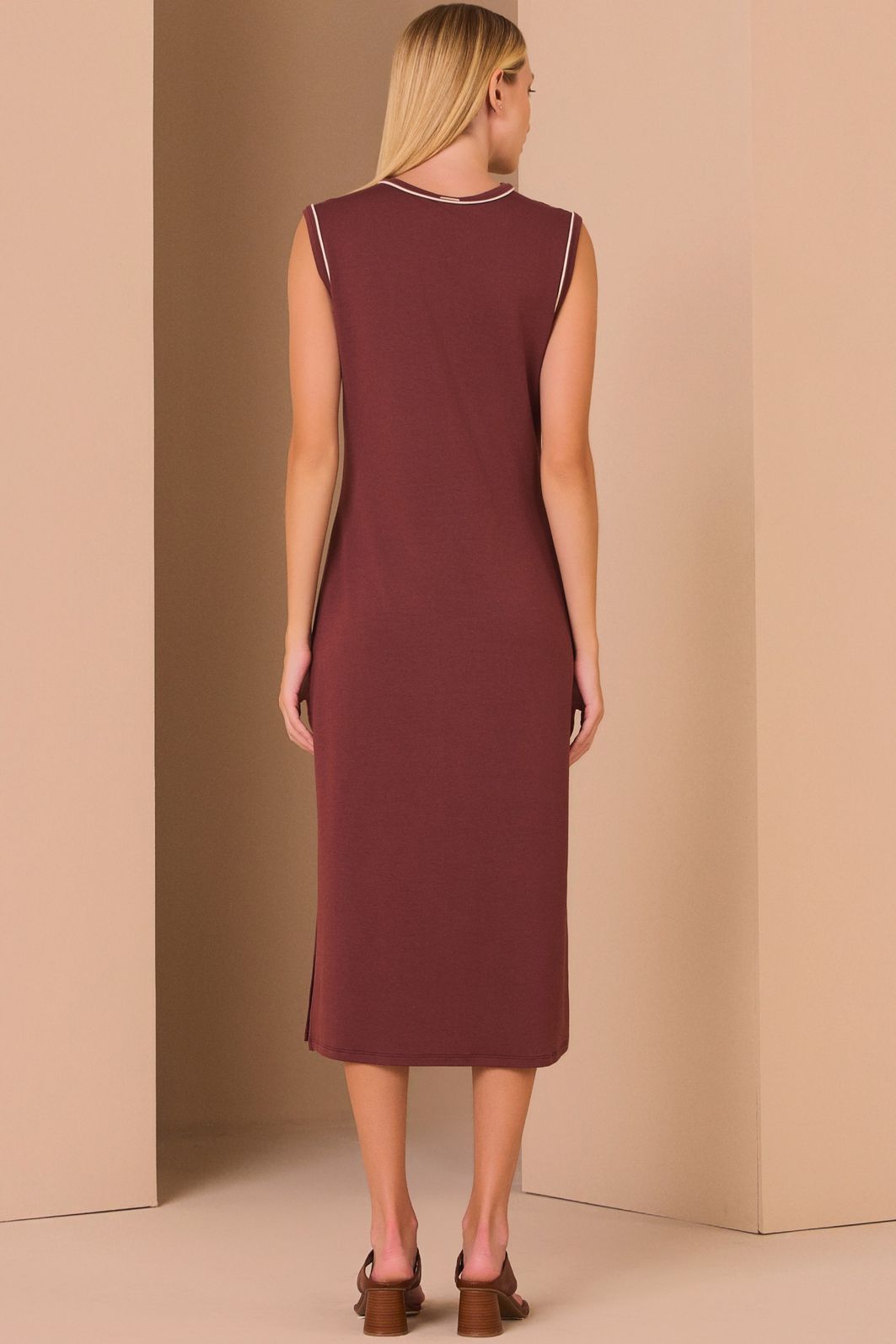 Vestido midi em malha de viscose premium 97880 Linzzi Vestido midi em malha de viscose premium 97880 Linzzi