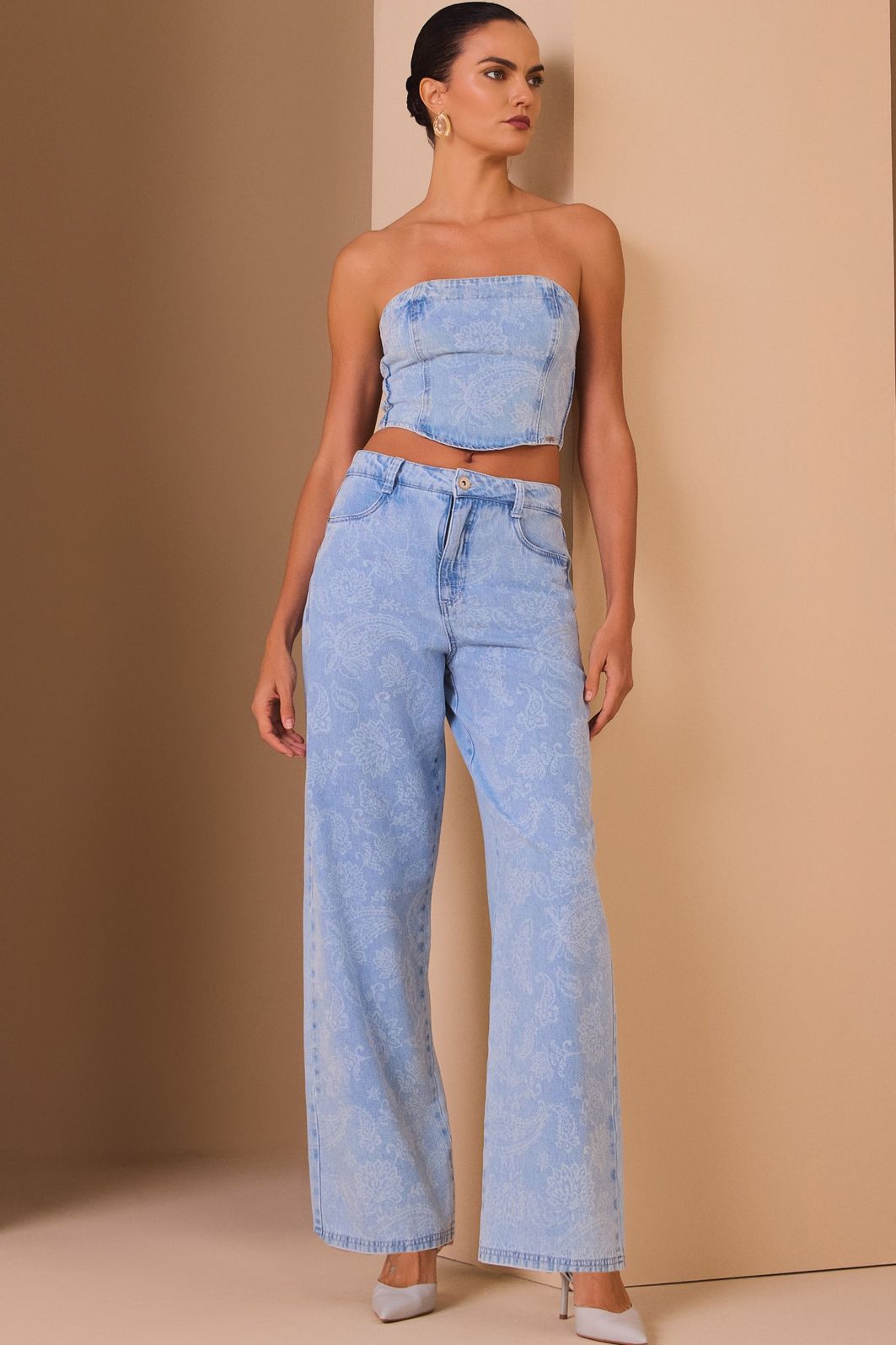 Calça reta em jeans estampado 97870 Linzzi Calça reta em jeans estampado 97870 Linzzi