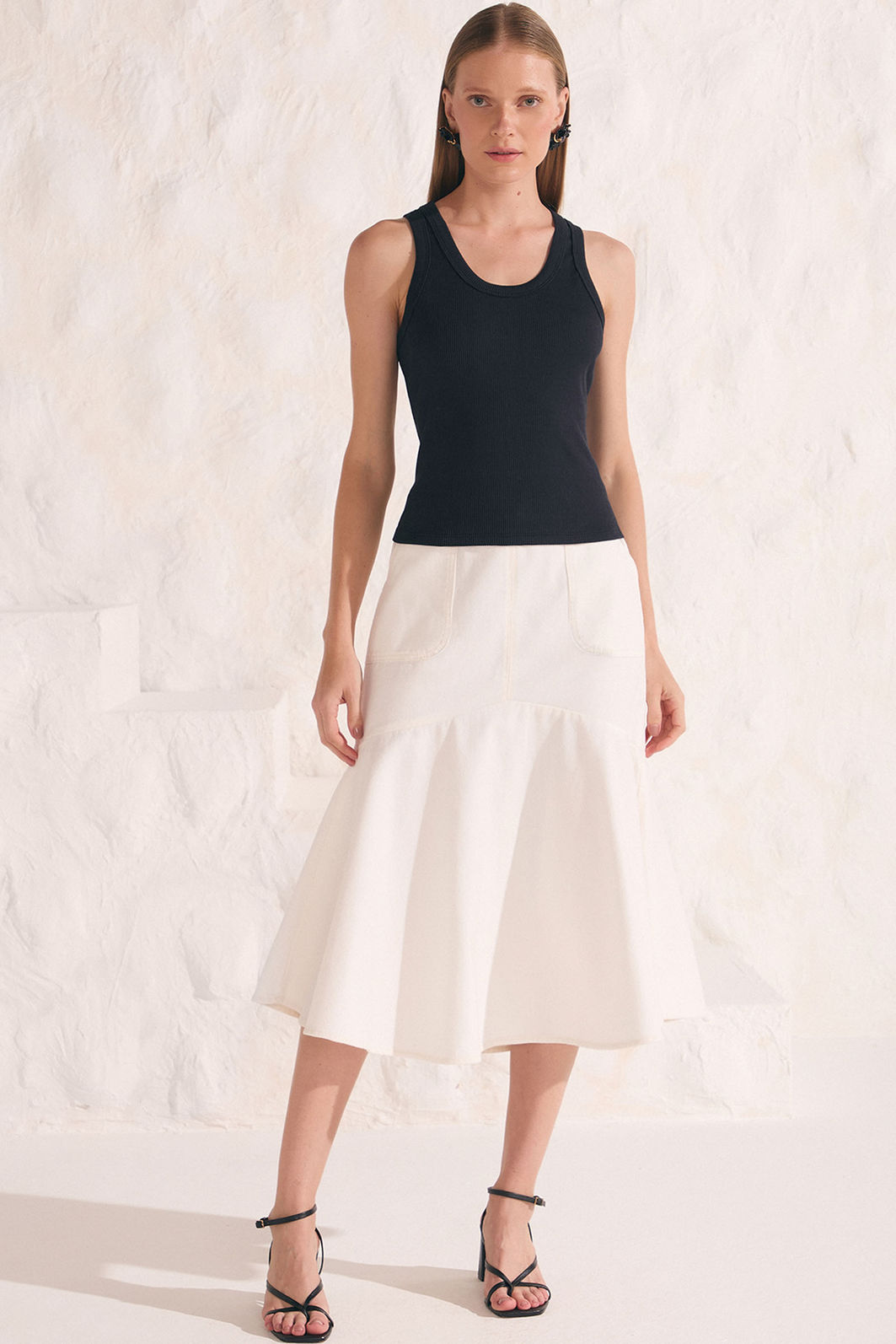 Saia maxi midi em sarja 86932 Linzzi Saia maxi midi em sarja 86932 Linzzi