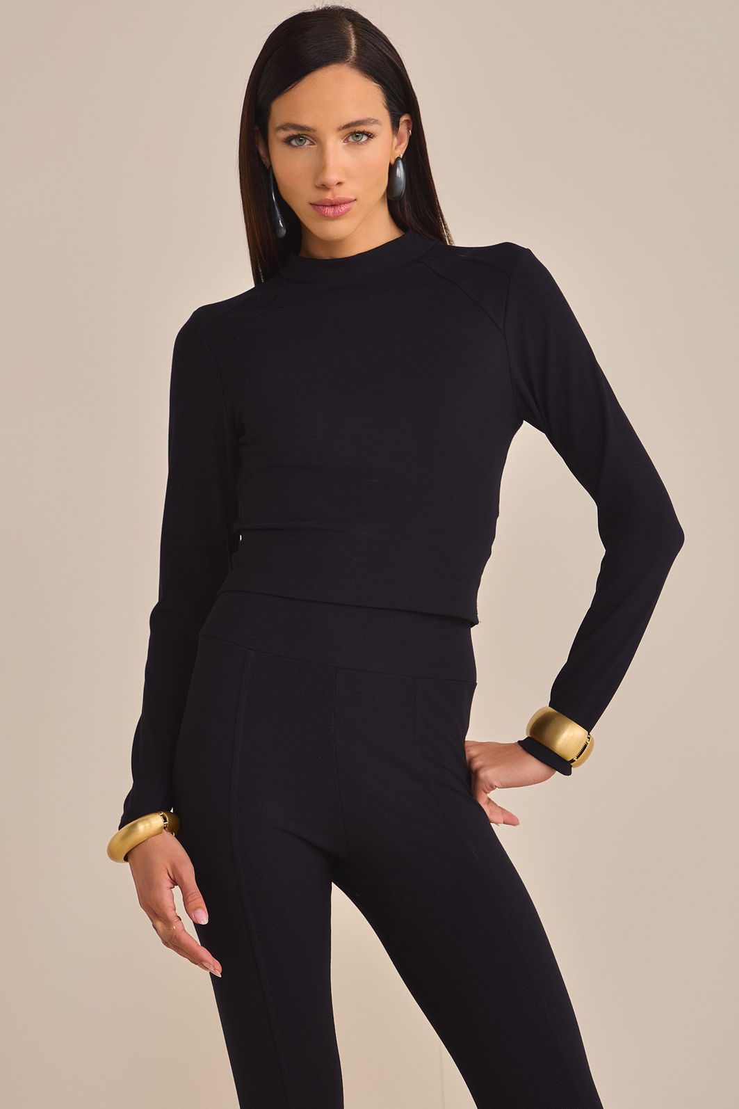 Blusa manga longa em malha estruturada com efeito alfaiataria 89027 Linzzi Blusa manga longa em malha estruturada com efeito alfaiataria 89027 Linzzi