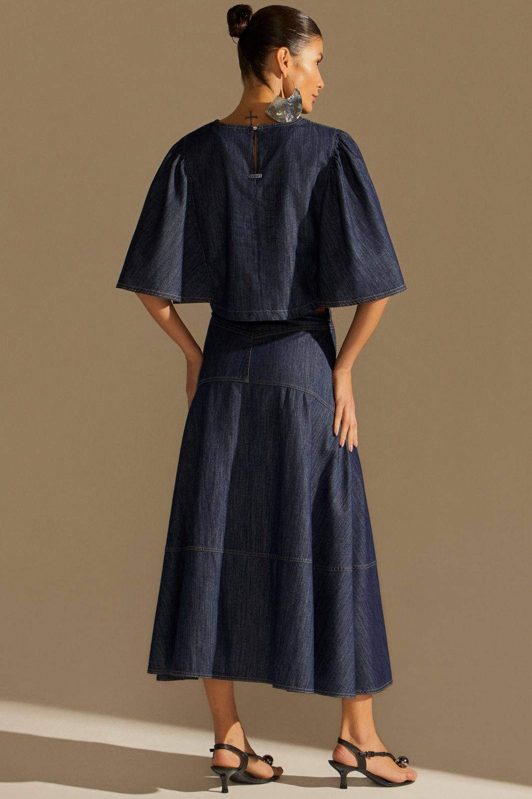 Saia maxi midi em jeans leve 94454 Linzzi Saia maxi midi em jeans leve 94454 Linzzi