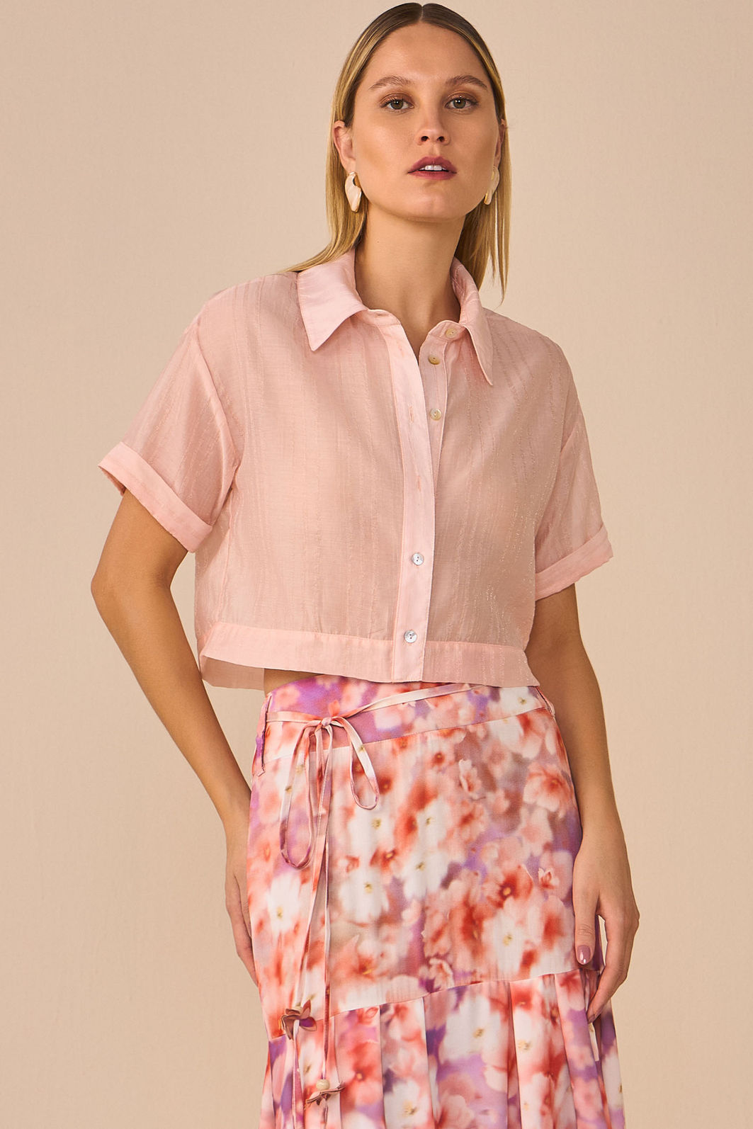 Camisa em tecido tencel premium 97362 Linzzi Camisa em tecido tencel premium 97362 Linzzi