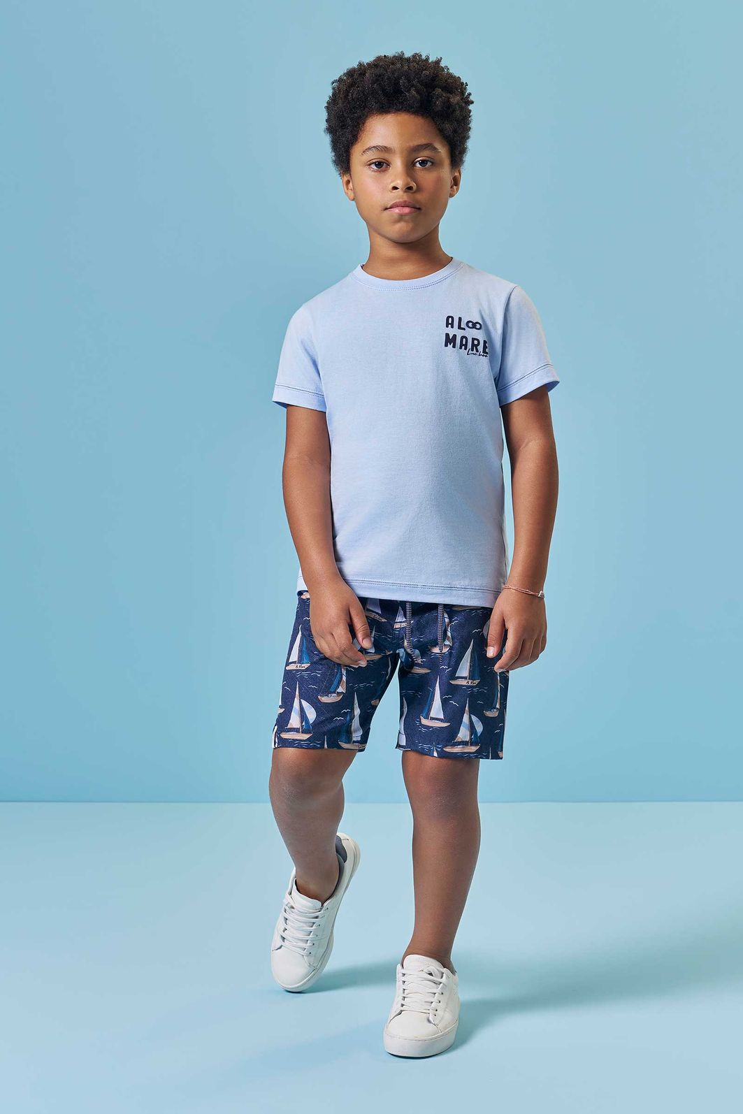 Conjunto de camiseta em meia malha e bermuda em nylon ergonômic com elastano 95390 LucBoo Infantil Menino Conjunto de camiseta em meia malha e bermuda em nylon ergonômic com elastano 95390 LucBoo Infantil Menino