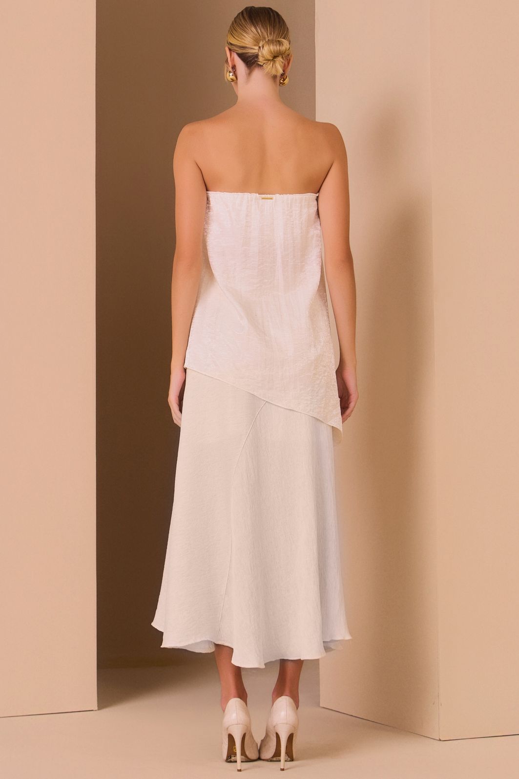 Saia maxi midi em tecido de viscose acetinado premium 99299 Linzzi Saia maxi midi em tecido de viscose acetinado premium 99299 Linzzi