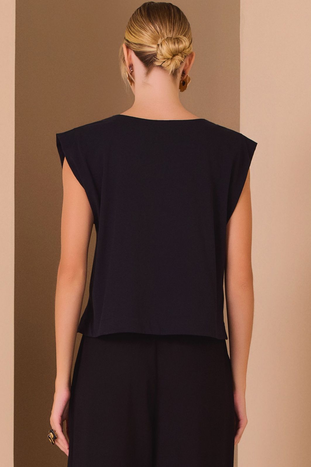 Blusa muscle em malha de algodão premium 97648 Linzzi Blusa muscle em malha de algodão premium 97648 Linzzi