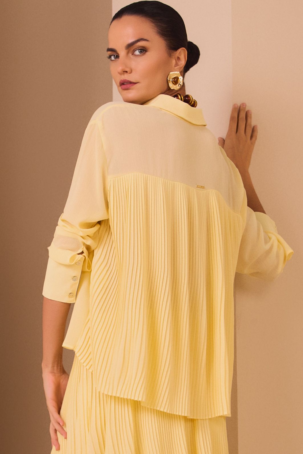 Camisa em chiffon texturizado 97662 Linzzi Camisa em chiffon texturizado 97662 Linzzi