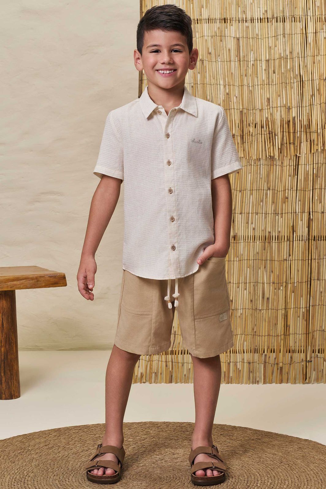 Conjunto de camisa em linho cierro e bermuda em linho santorine com elastano 99031 LucBoo Infantil Menino Conjunto de camisa em linho cierro e bermuda em linho santorine com elastano 99031 LucBoo Infantil Menino