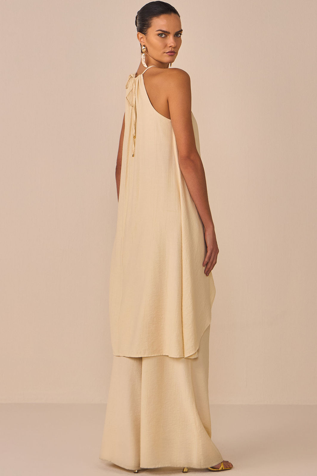 Blusa túnica em crepe premium texturizado 96183 Linzzi Blusa túnica em crepe premium texturizado 96183 Linzzi