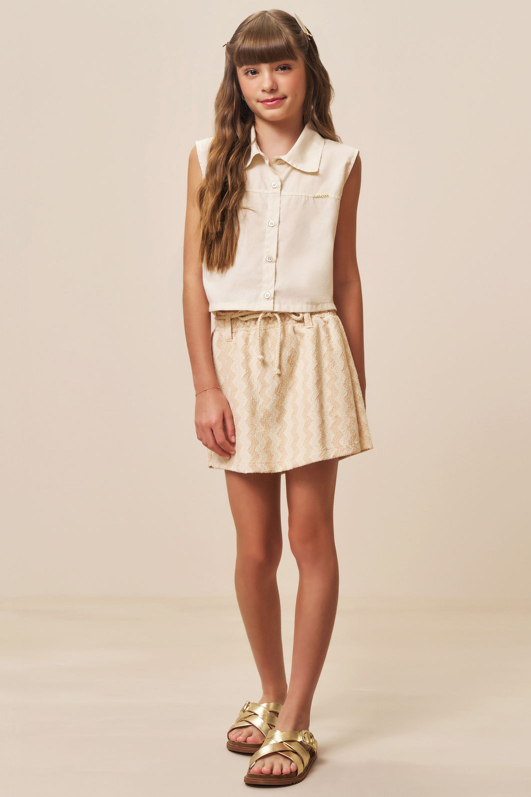 Conjunto de camisa em linho e short saia em malha resort 94412 Vic Teen Menina Conjunto de camisa em linho e short saia em malha resort 94412 Vic Teen Menina