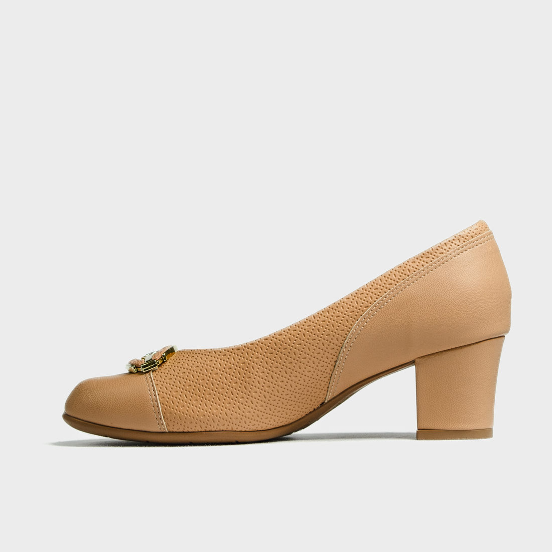 Sapato Piccadilly Joanete Bico Redondo Aplicação Metal com Recortes Trabalhado Salto Grosso Baixo Be Sapato Piccadilly Joanete Bico Redondo Aplicação Metal com Recortes Trabalhado Salto Grosso Baixo Be