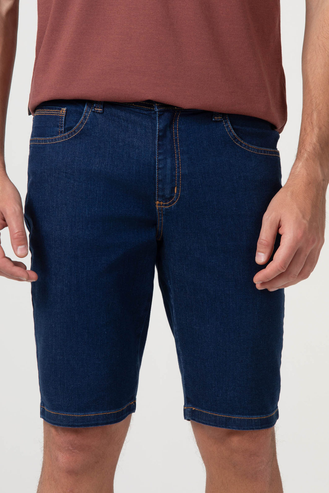 Bermuda Jeans Dlz Slim APVE com Bolso Aplicação Bordado Logo Azul Escuro