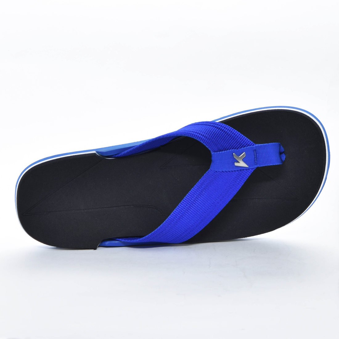 Chinelo Kenner Nk6 Tira Aplicação Metal Logo Solado Tratorado Preto e Azul Chinelo Kenner Nk6 Tira Aplicação Metal Logo Solado Tratorado Preto e Azul