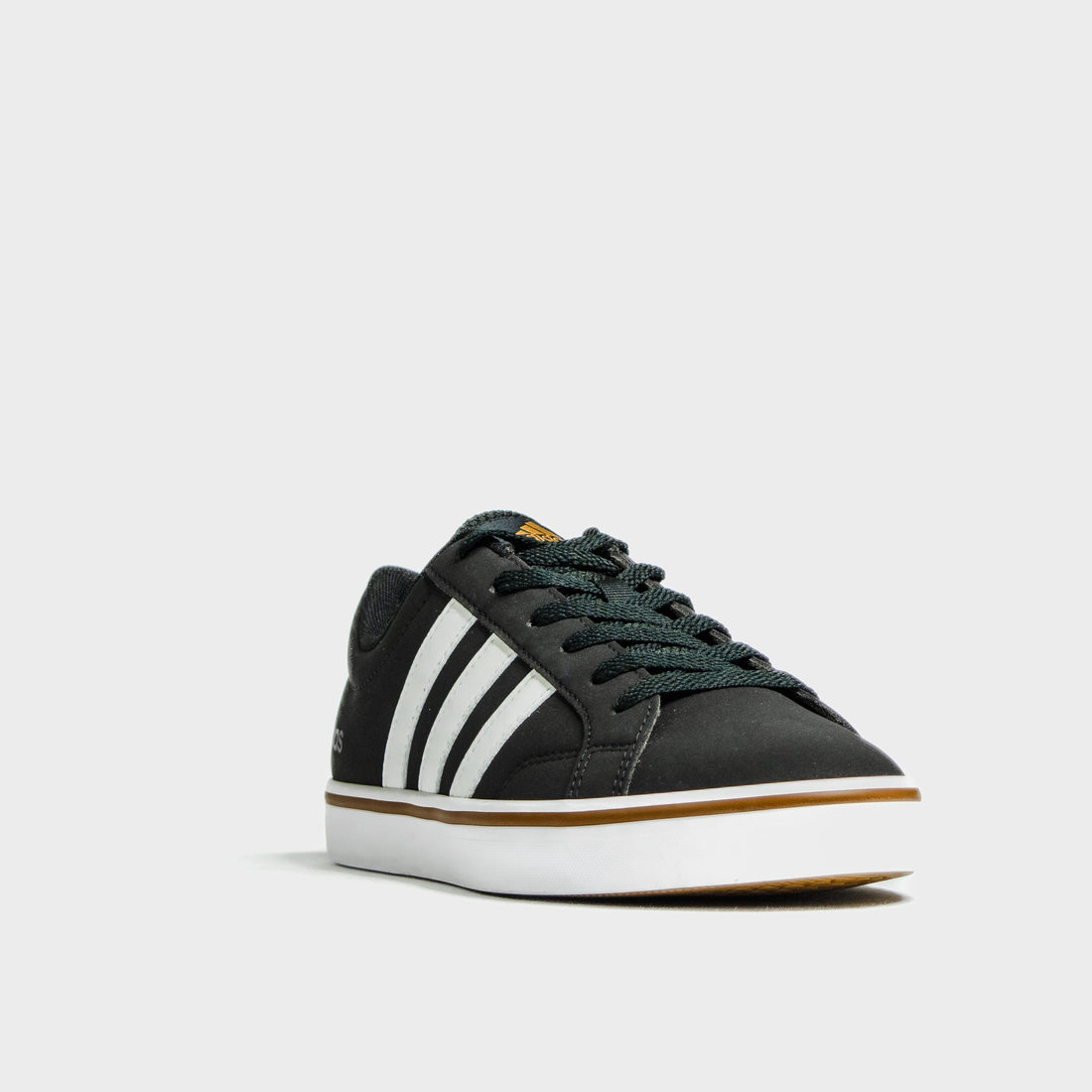 Tênis Adidas Vs Pace Lateral Litras Microperfuros Aplicação Escrita Preto Tênis Adidas Vs Pace Lateral Litras Microperfuros Aplicação Escrita Preto