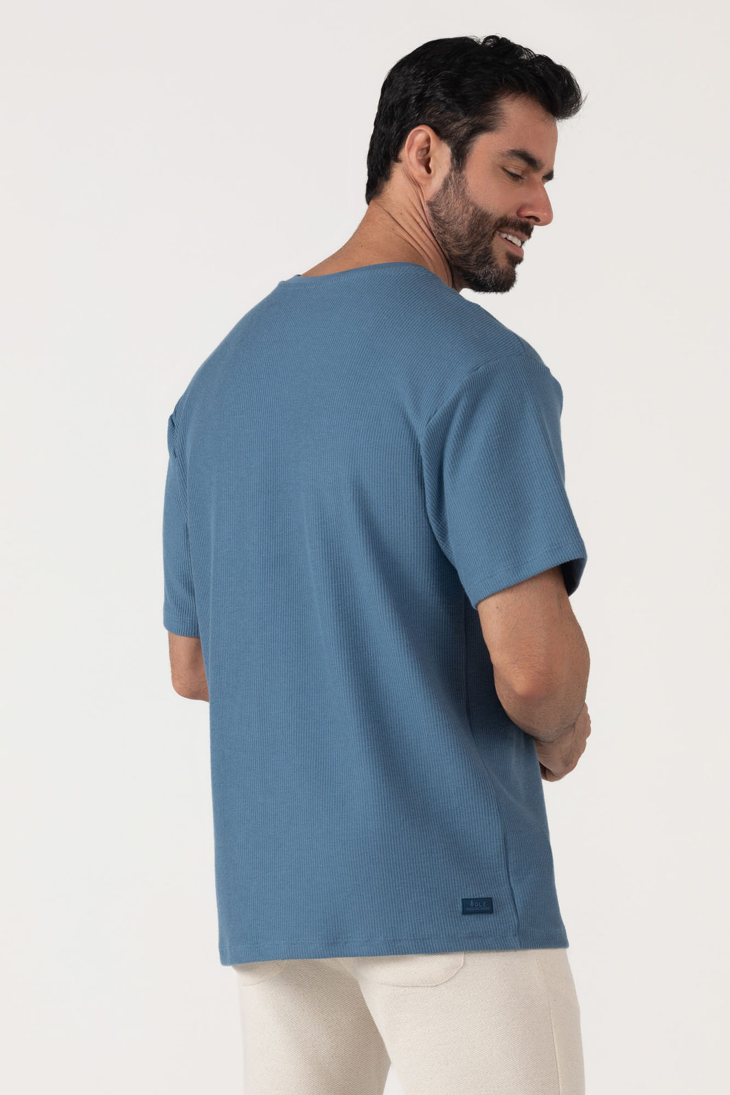 Camiseta Dlz APE Oversized Texturizada Manga Curta Lisa Aplicação Escrita Logo Azul