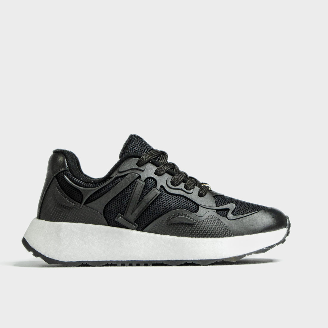 Tênis Jogger Vizzano Nylon Lateral Logo Solado Tratorado Preto