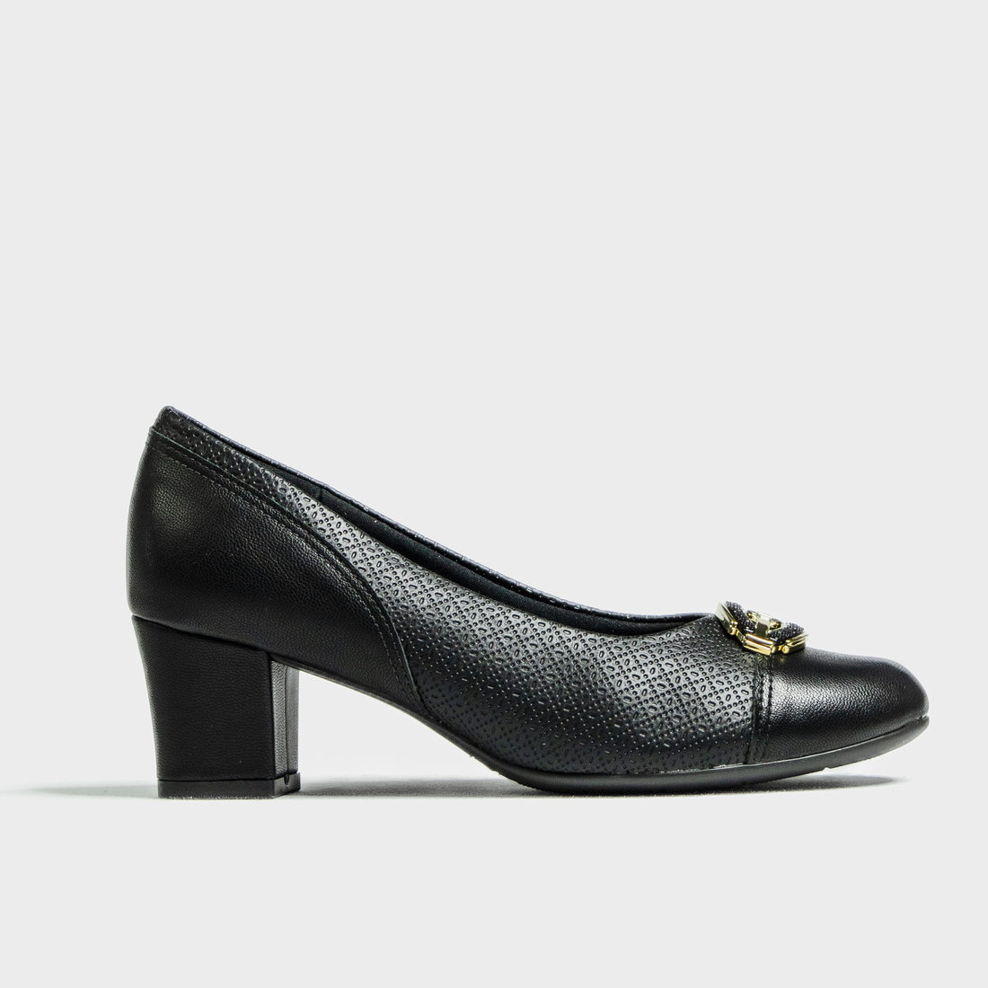 Sapato Piccadilly Joanete Bico Redondo Aplicação Metal com Recortes Trabalhado Salto Grosso Baixo Pr