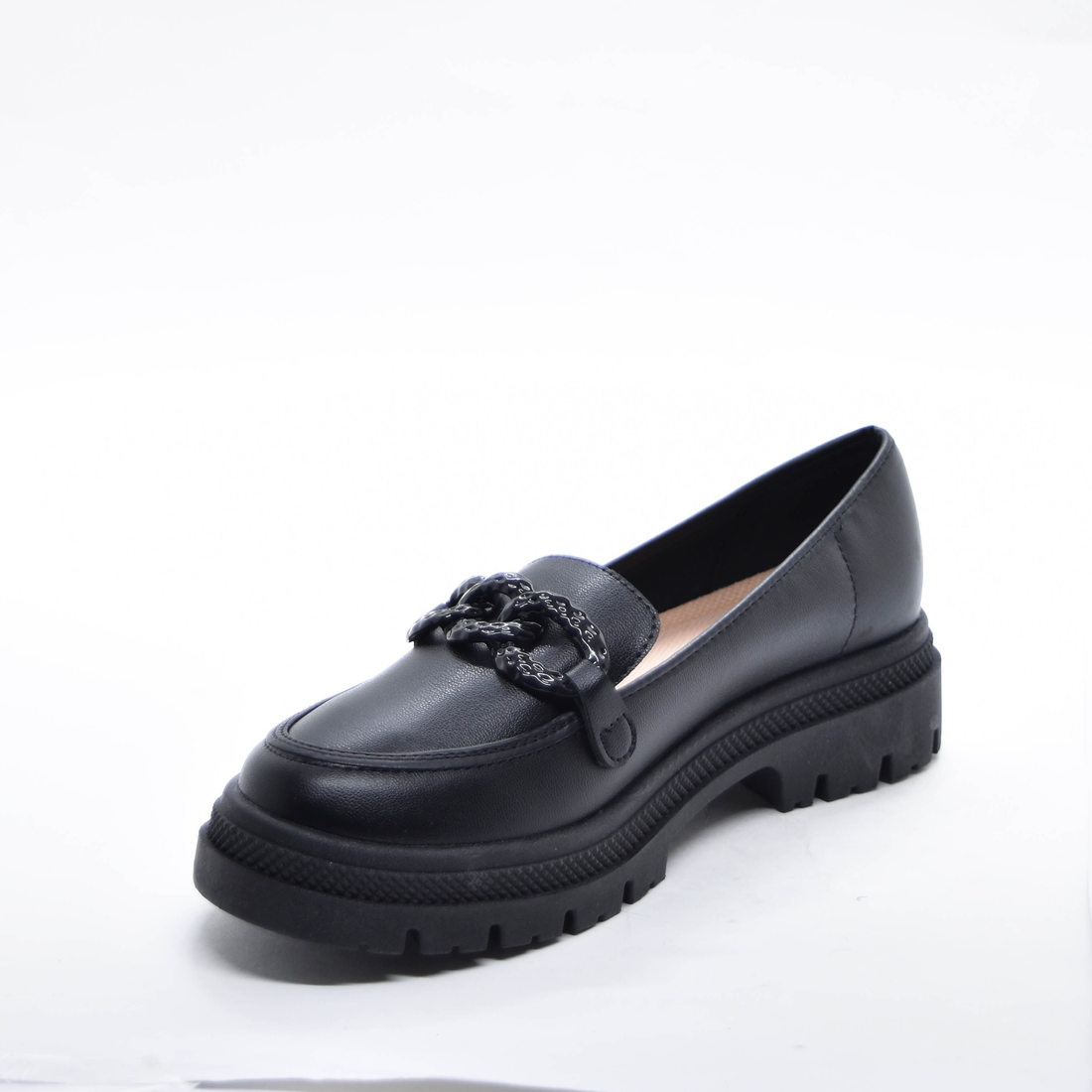Sapato Mocassim Moleca Detalhe Corrente Salto Rasteira Solado Tratorado Preto Sapato Mocassim Moleca Detalhe Corrente Salto Rasteira Solado Tratorado Preto