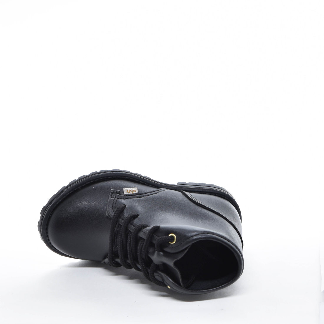 Bota Coturno Kidy Anatômica Lisa com Recortes Solado Tratorado Salto Rasteiro Preto Bota Coturno Kidy Anatômica Lisa com Recortes Solado Tratorado Salto Rasteiro Preto