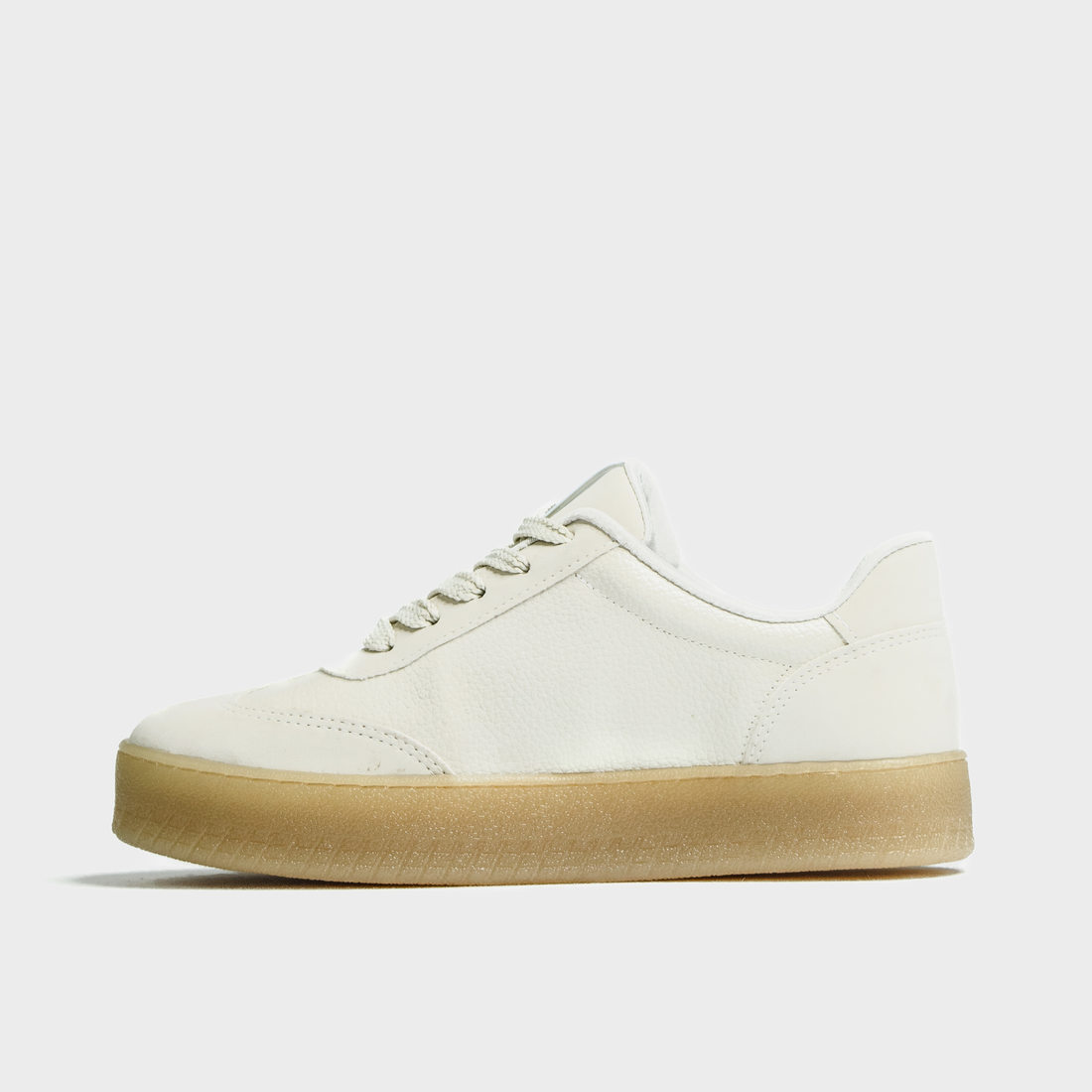 Tênis Via Marte com Recortes Camurça Detalhe Pesponto Bege