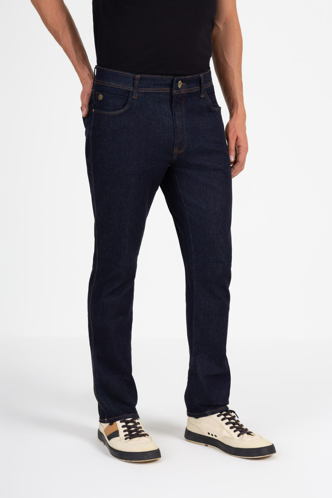 Calça Jeans Slim AEE com Bolso Aplicação Bordado Logo Azul Escuro