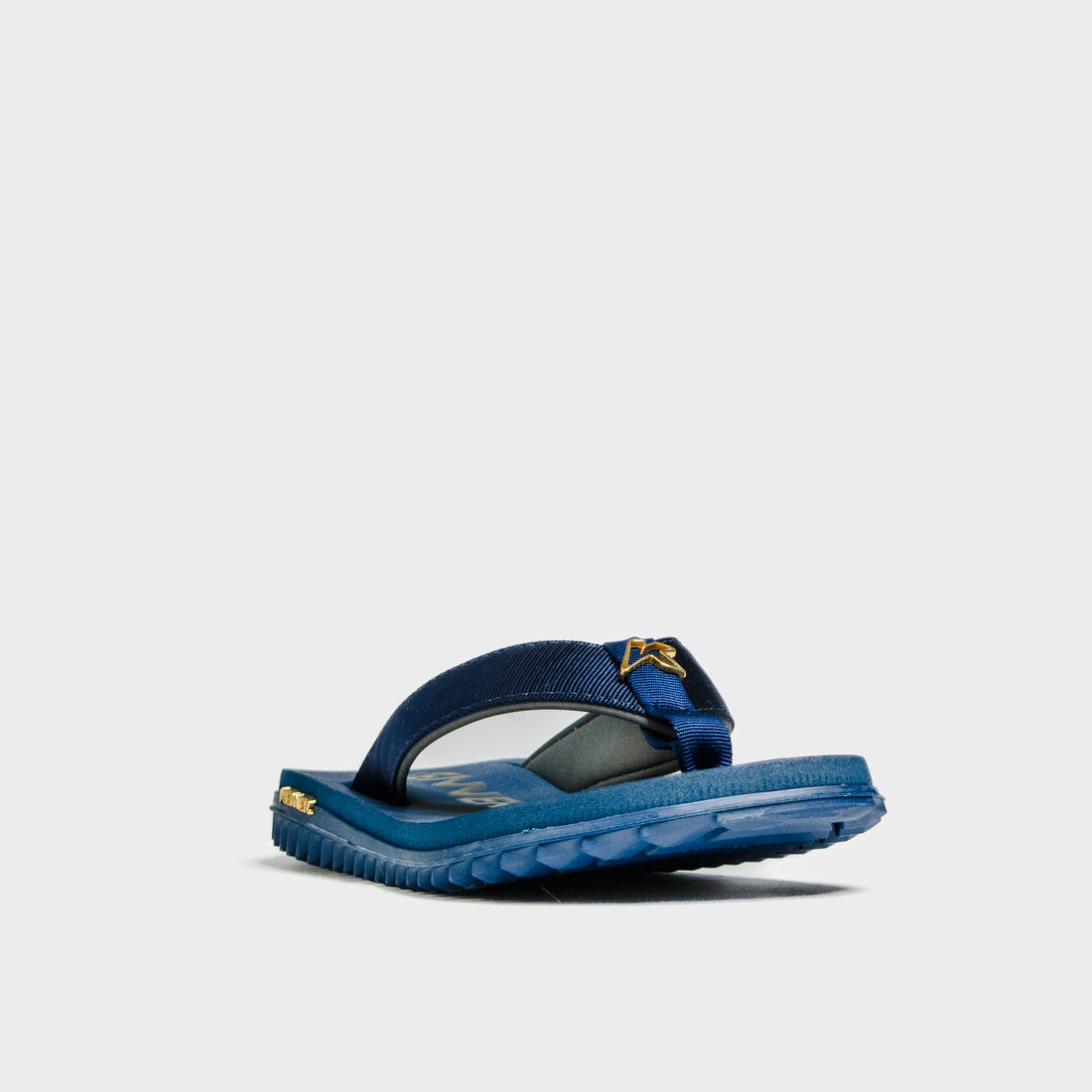 Chinelo Kenner Kivah Tira Metal Logo Solado Tratorado Azul