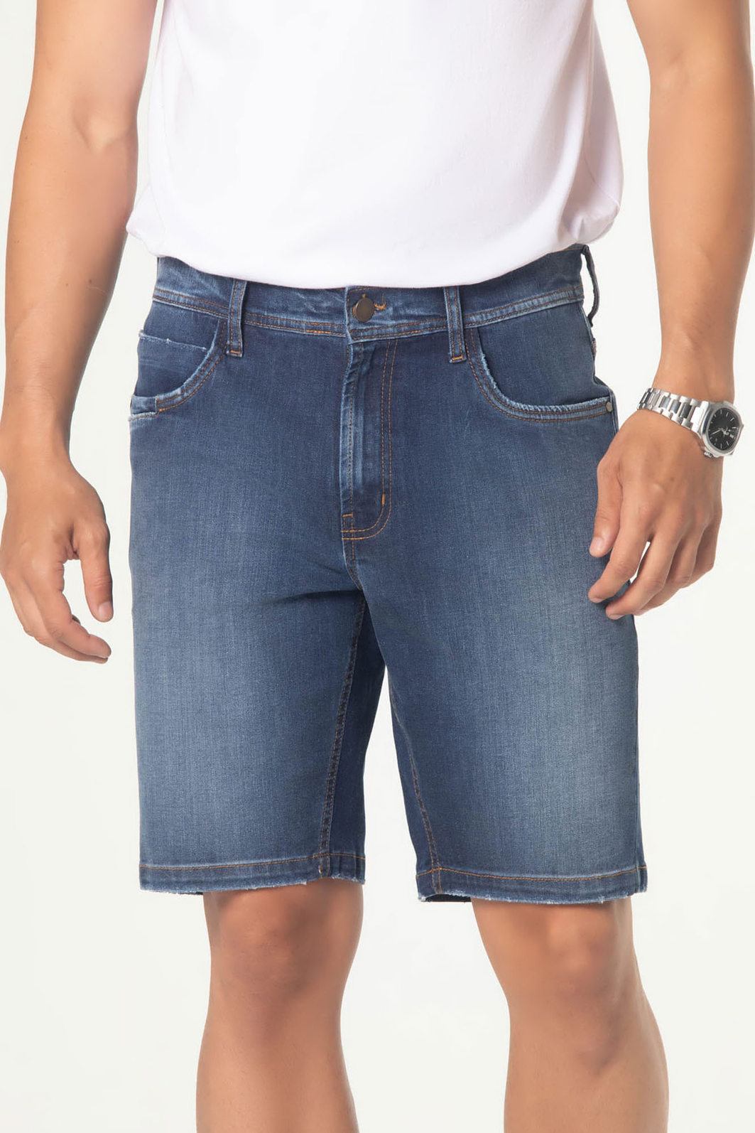 Bermuda Dlz Jeans Algodão Lisa com Bolso Secreto Metal Logo Azul Escuro Bermuda Dlz Jeans Algodão Lisa com Bolso Secreto Metal Logo Azul Escuro
