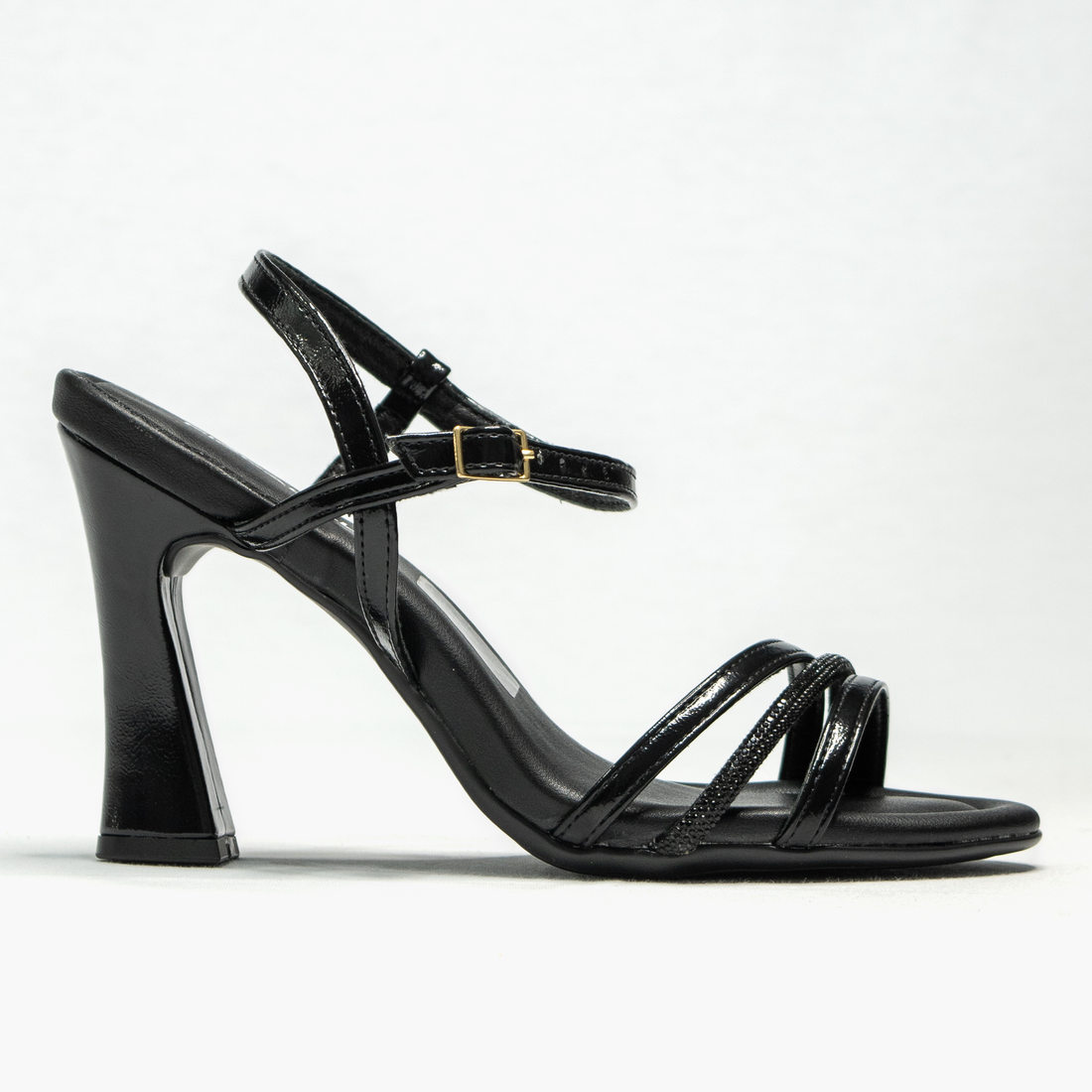 Sandália Piccadilly Tiras Detalhe Strass Fechamento Fivela Salto Alto Taça Preto Sandália Piccadilly Tiras Detalhe Strass Fechamento Fivela Salto Alto Taça Preto