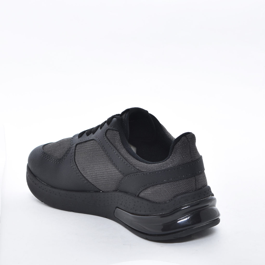 Tênis Jogger Molekinho Tela com Recortes Solado em Gel Preto