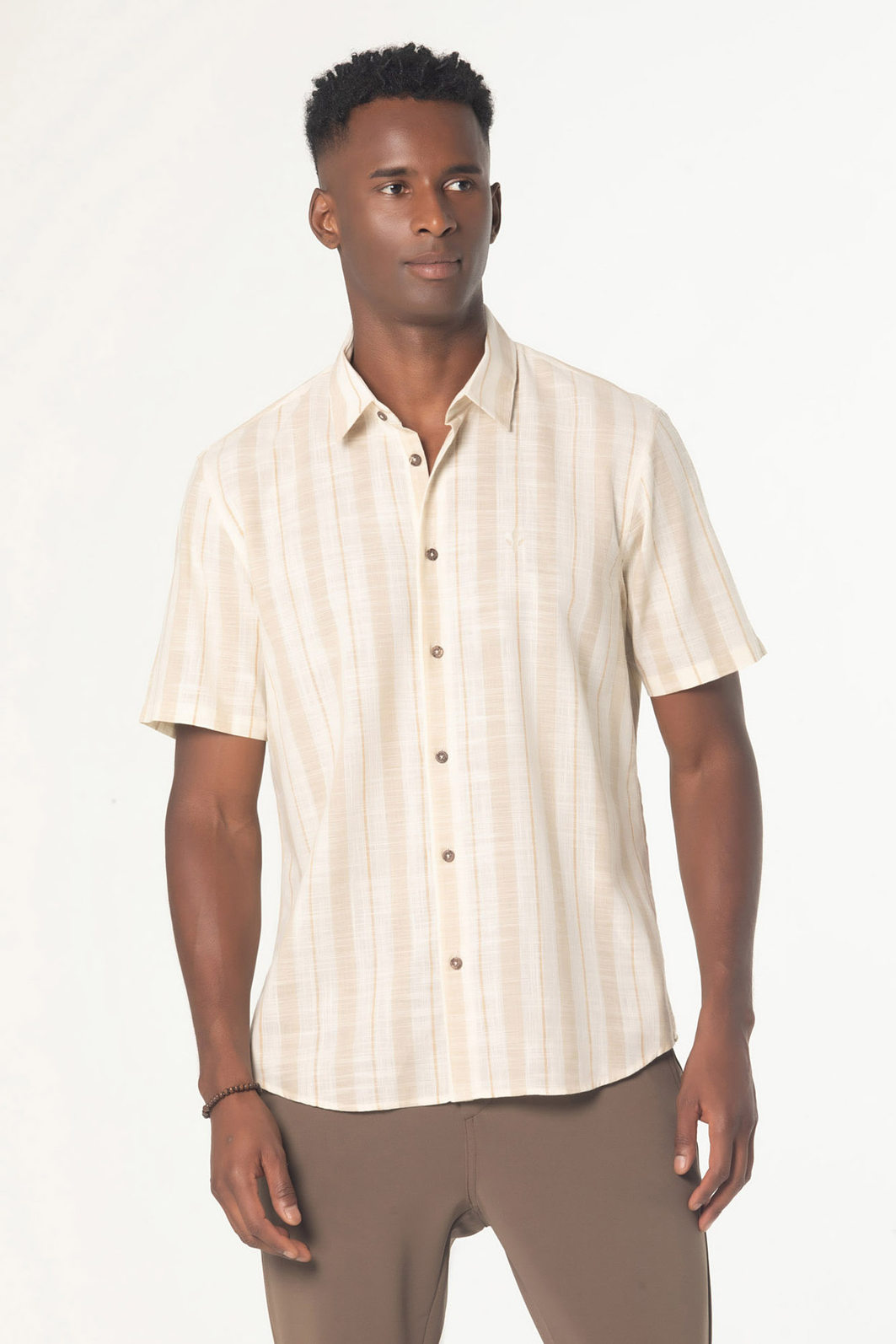 Camisa Dlz Comfort Algodão Gola Colarinho Manga Curta Estampa Xadrez Aplicação Bordado Logo Fechamen