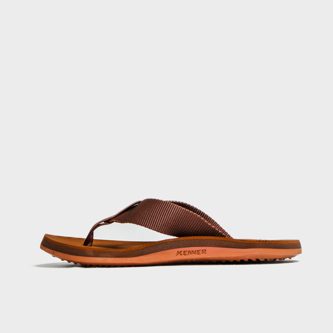 Chinelo Kenner Legend 1988 TIra Aplicação Escrita Marrom Chinelo Kenner Legend 1988 TIra Aplicação Escrita Marrom