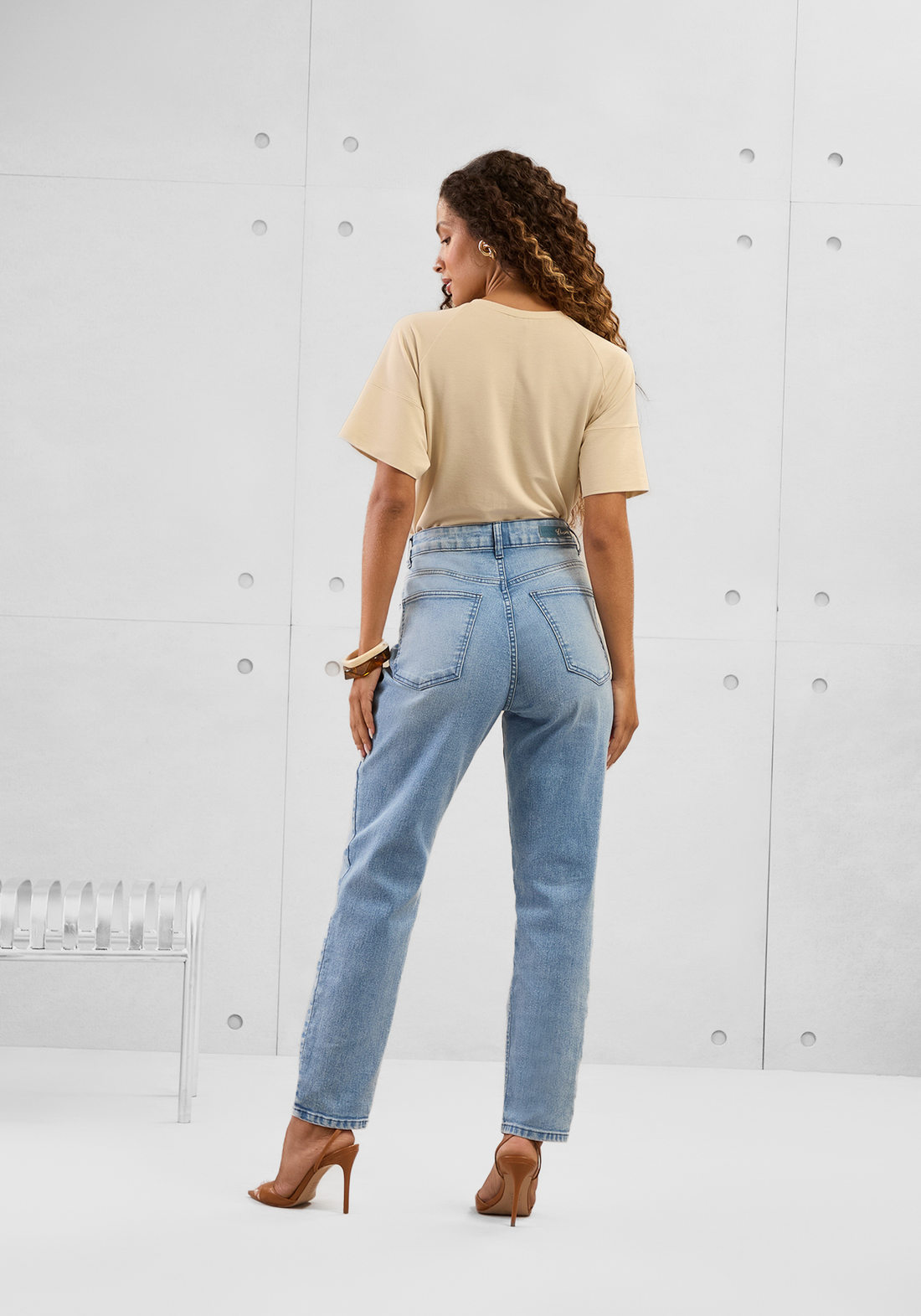 Calça Jeans Lunender Mom Chapa Barriga Marmorizada com Bolso Azul Claro