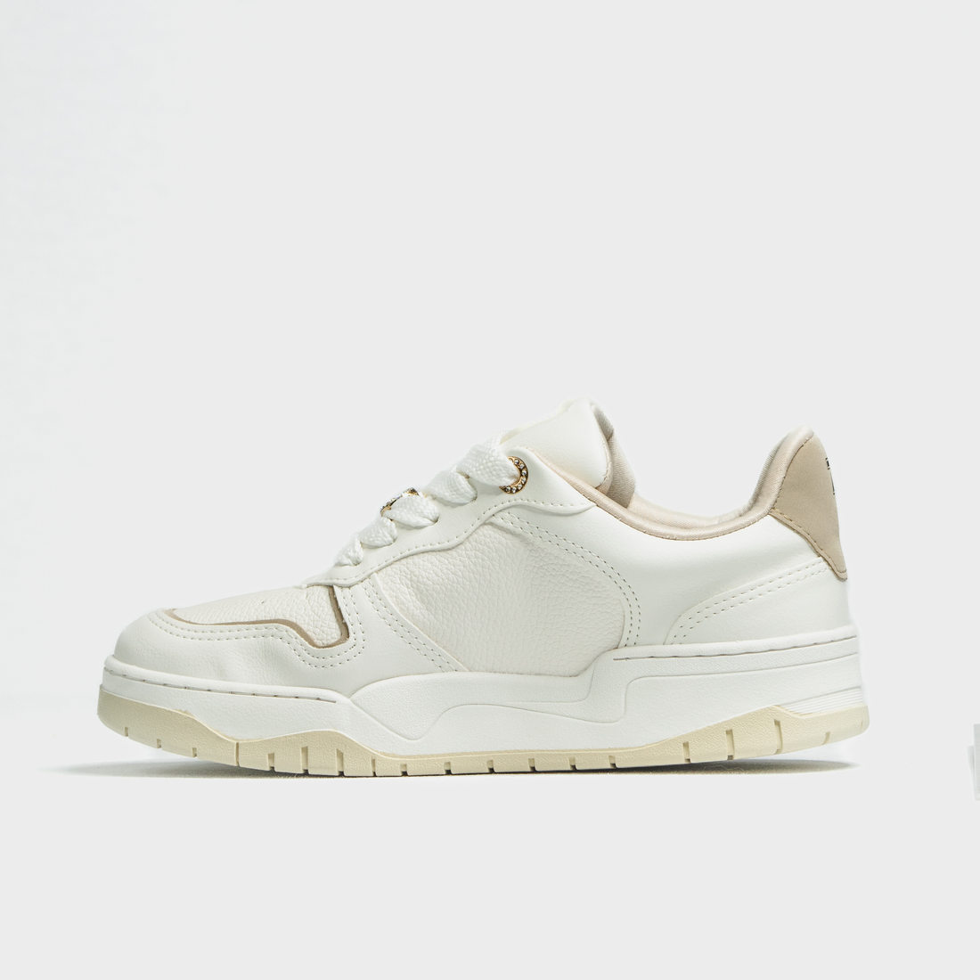 Tênis Jogger Via Marte Detalhe Microperfuros com Recortes Mini Croco Cadarço Metal Logo Off White