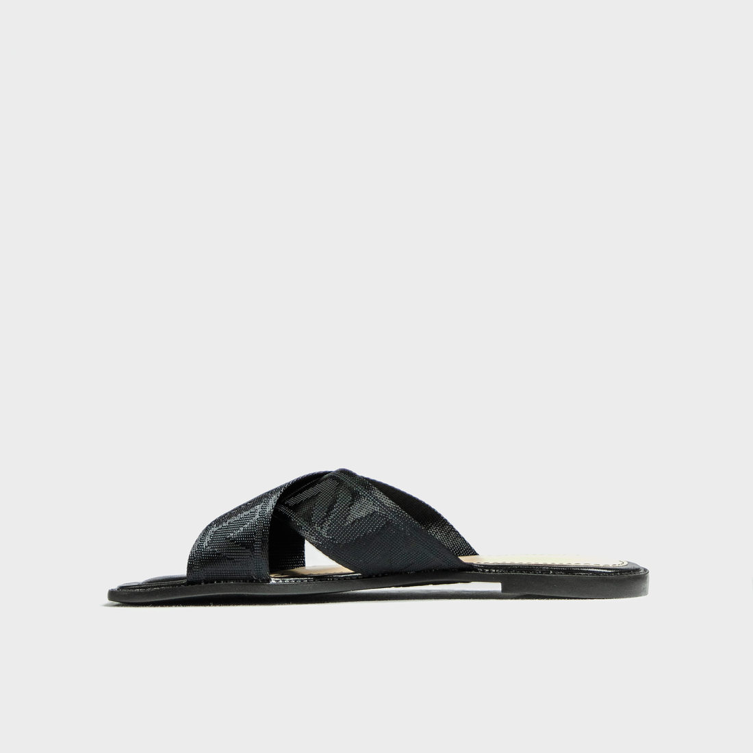 Rasteira Via Marte Cabedal X Detalhe Gorgurão Escrita Preto