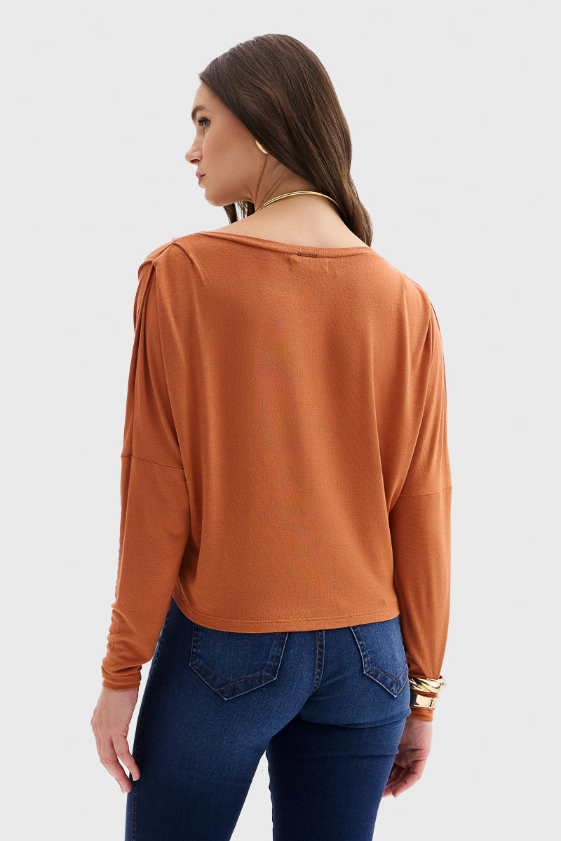 Blusa Flor de Lis Viscose Elastano Manga Longa Lisa Detalhe Pregas Bege