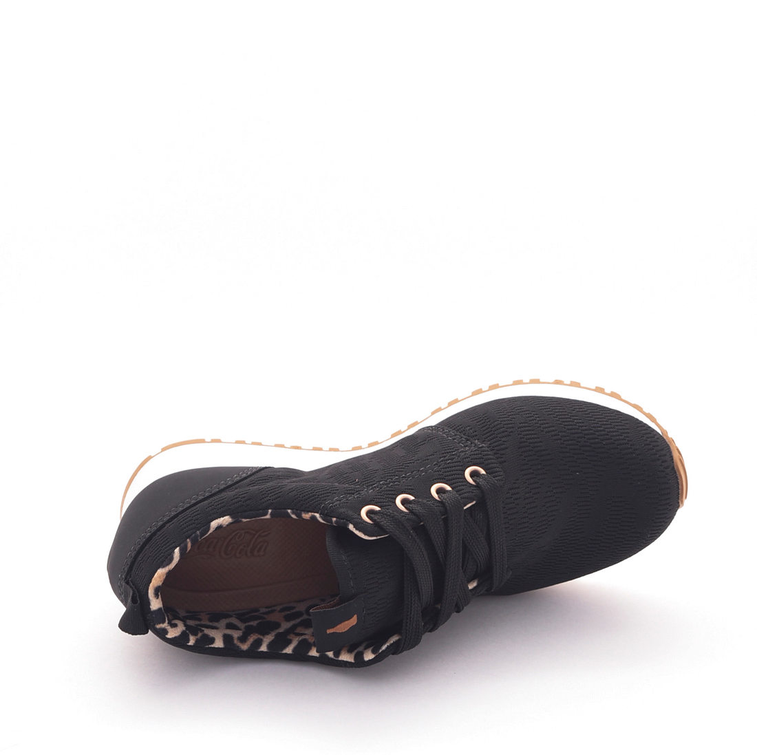 Tênis Jogger Coca Cola Mesh Forro Onça Tratorado Preto