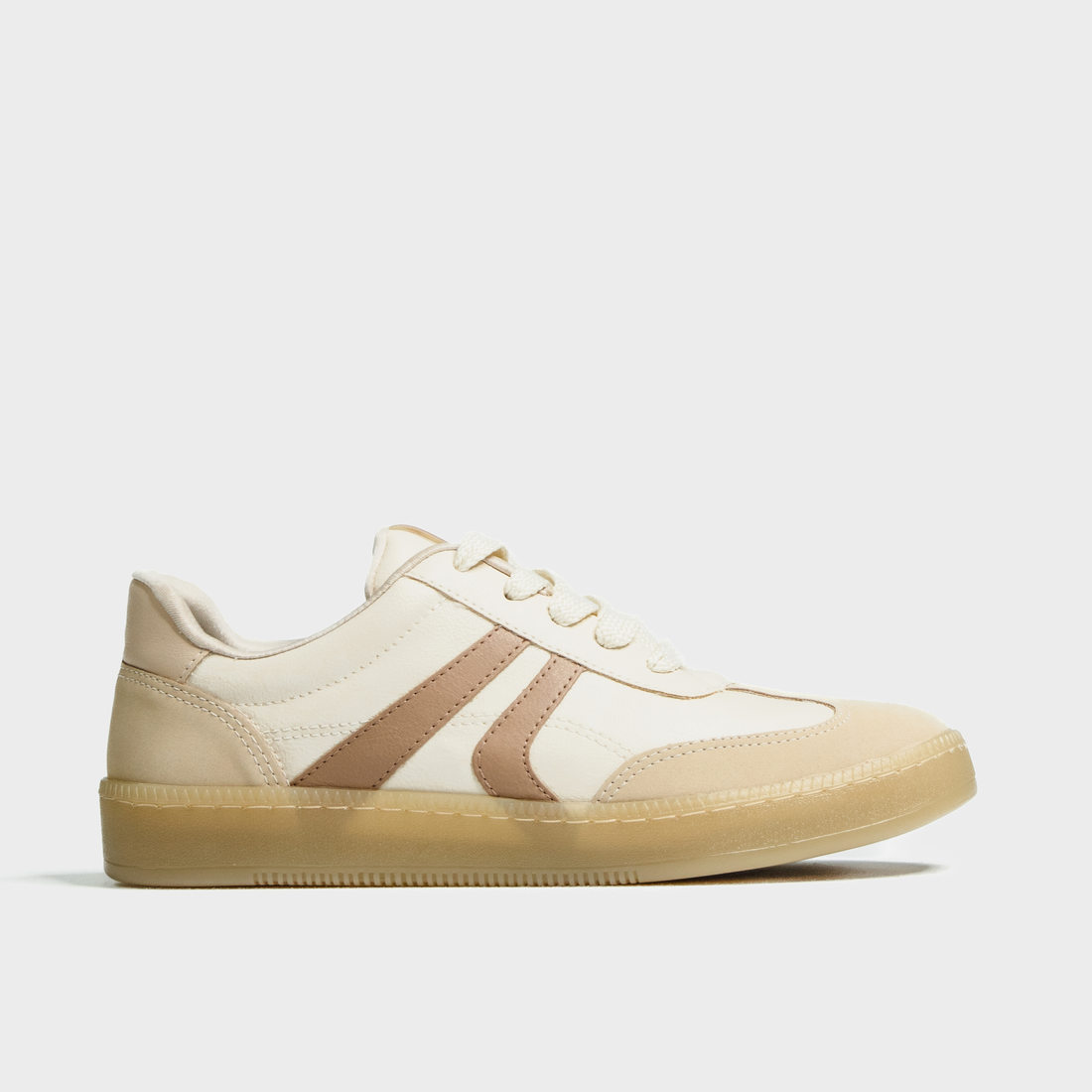 Tênis Via Marte com Recortes Detalhe Pesponto Bege