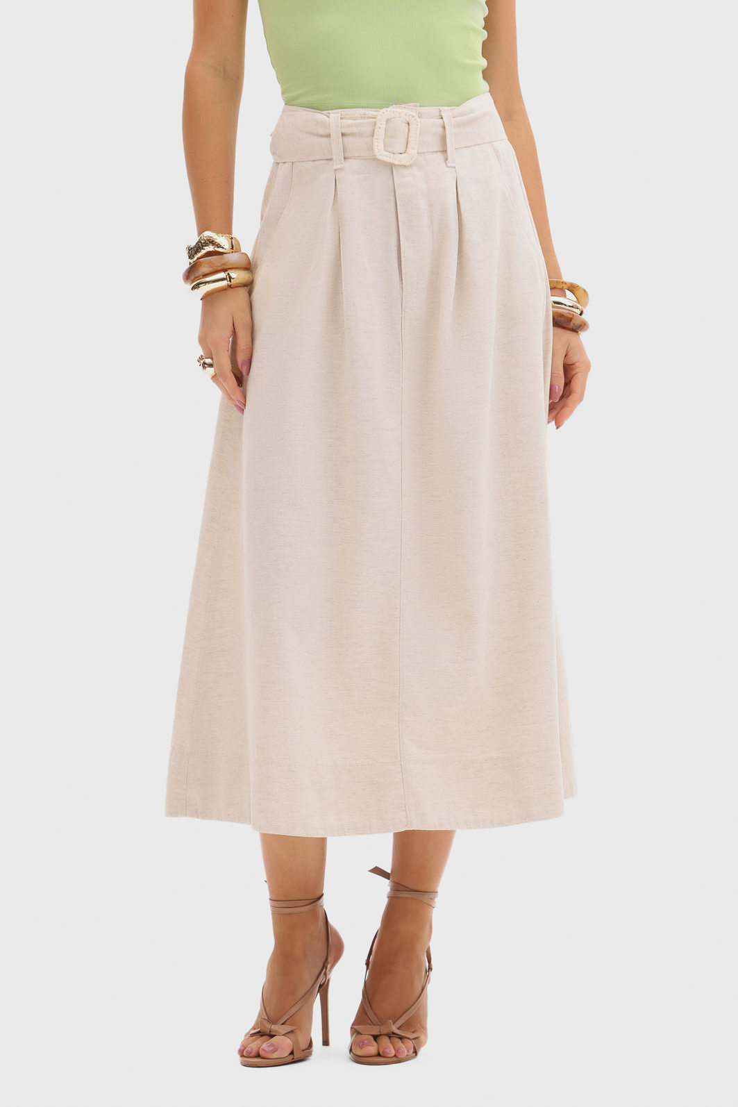 Saia Midi Flor de Lis AML Detalhe Drapeado Lisa Bolso Faca Acompanha Cinto Bege Saia Midi Flor de Lis AML Detalhe Drapeado Lisa Bolso Faca Acompanha Cinto Bege