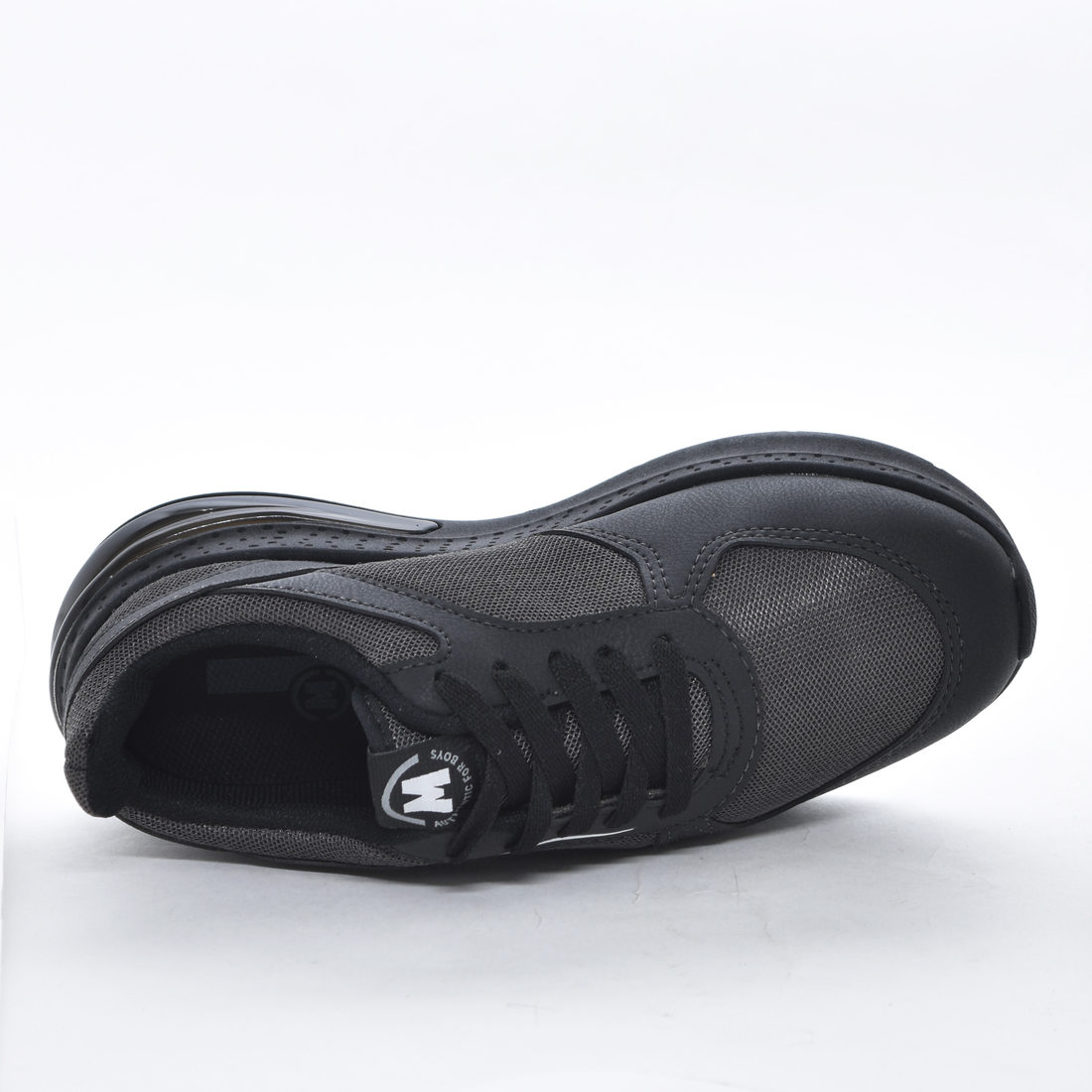 Tênis Jogger Molekinho Tela com Recortes Solado em Gel Preto