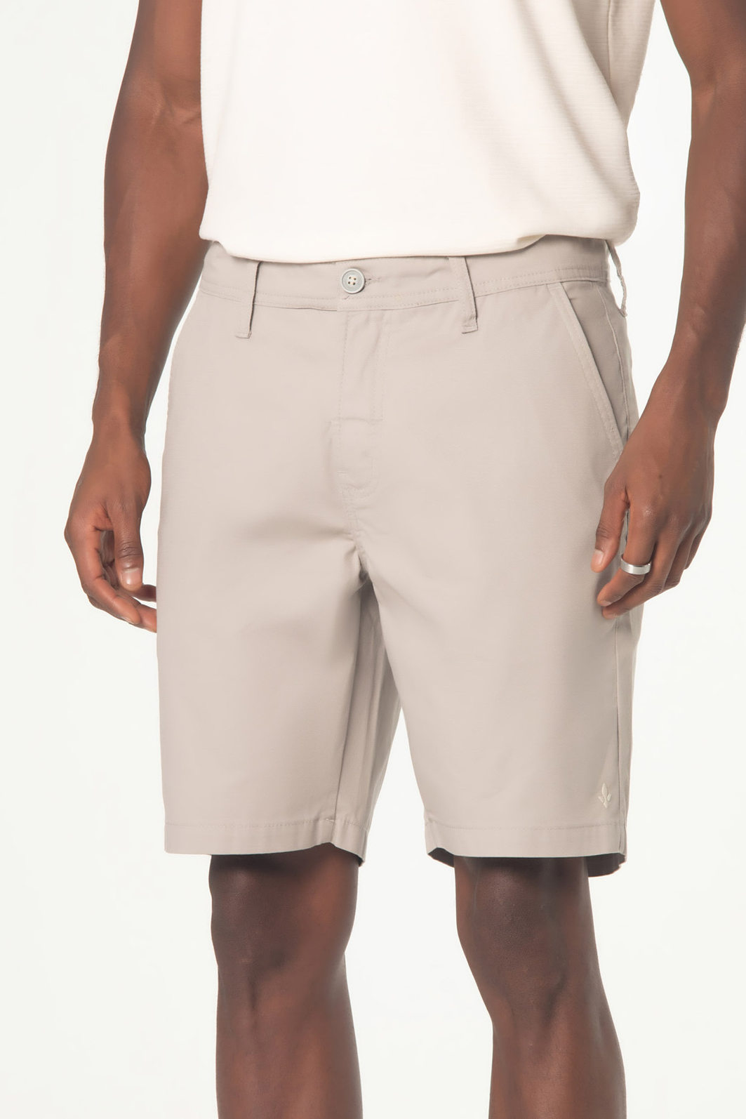 Bermuda Dlz Chino Algodão Lisa Aplicação Bordado Logo Bolso Faca Cinza Bermuda Dlz Chino Algodão Lisa Aplicação Bordado Logo Bolso Faca Cinza